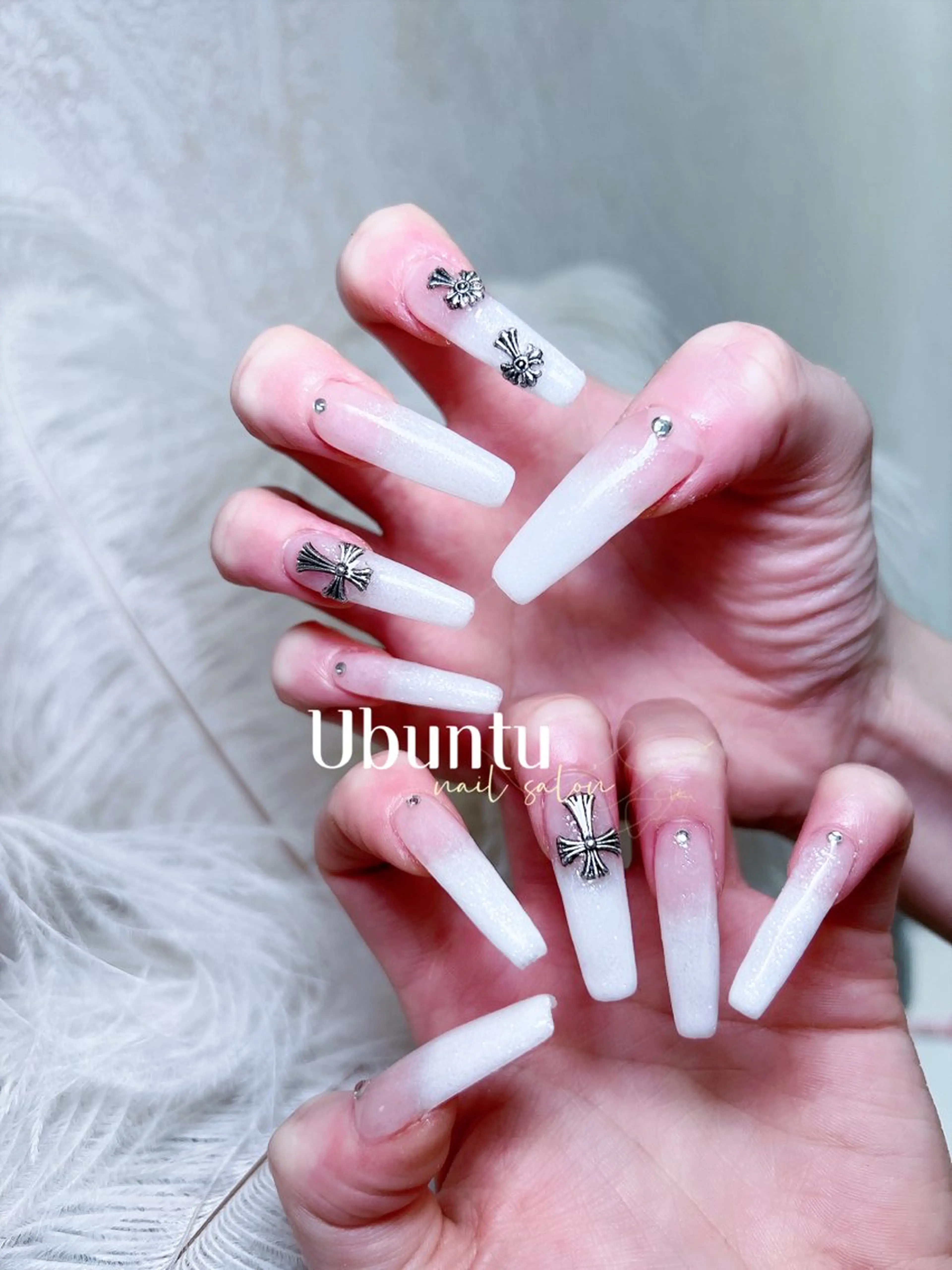 ネイル ハンドネイル Ubuntu🎀 ネイルサロン✨のネイルデザイン