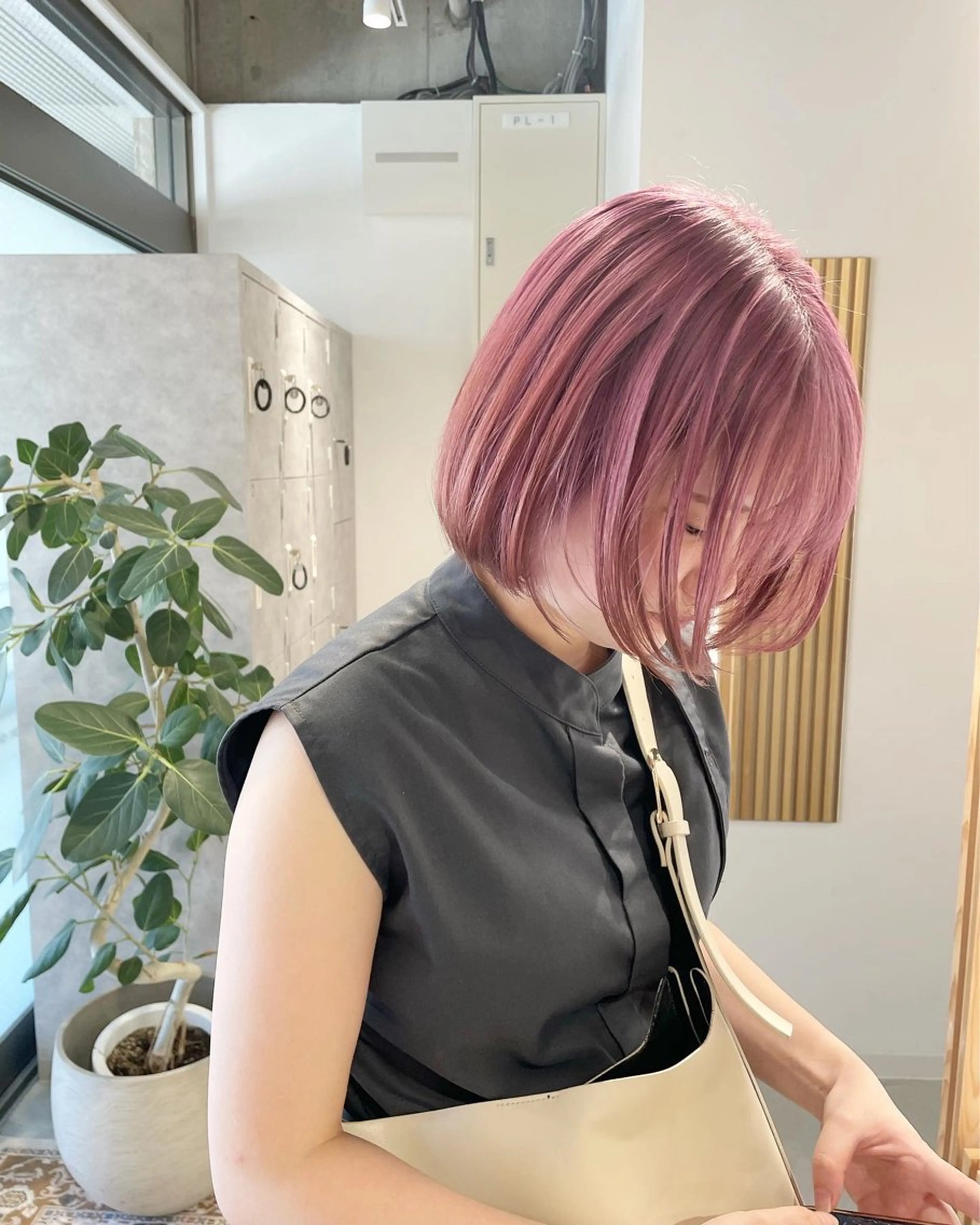 ショート カラー 月100人以上 髪質改善施術｜谷口のヘアスタイル