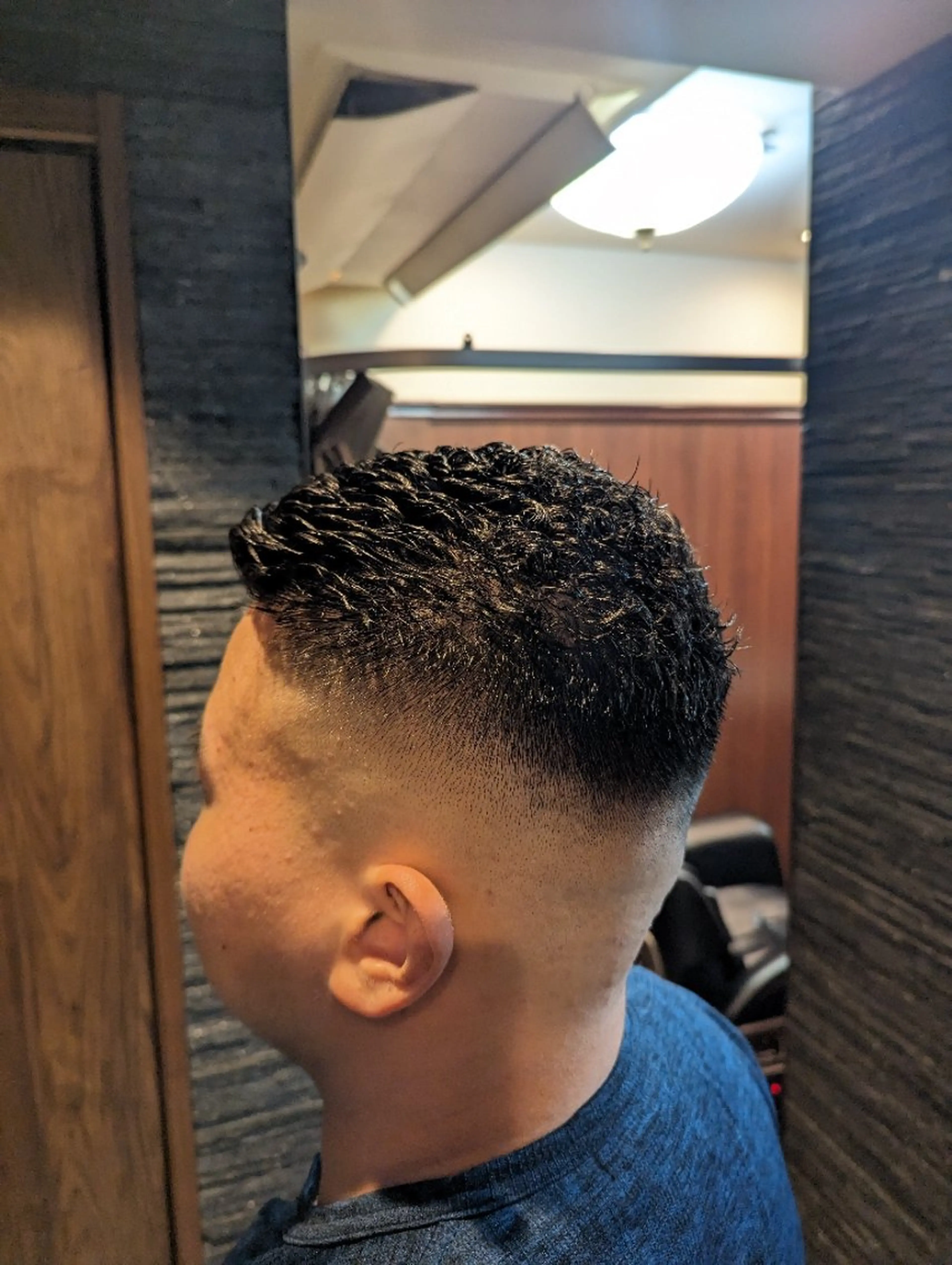 フェードカット+シャンプーセット+眉カットの写真