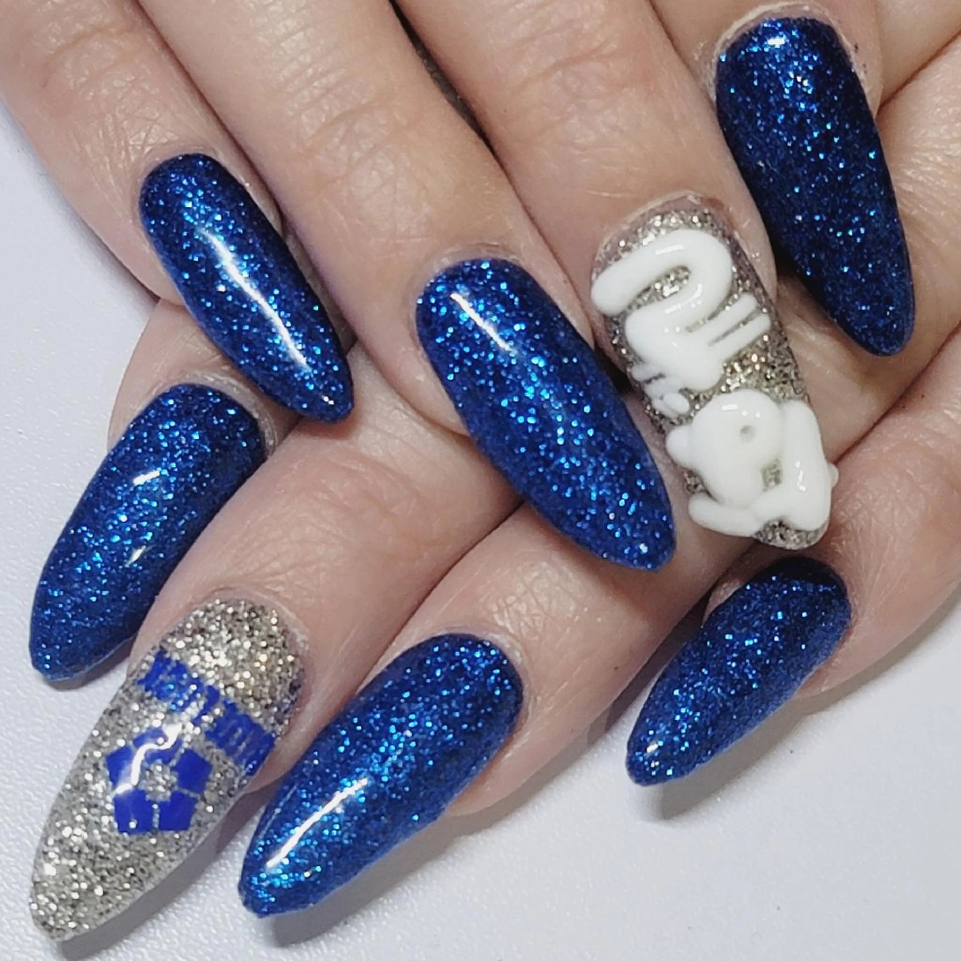 ネイル アートネイル ブルー ラメ(グリッター) シルバー ハンドネイル よしだ ひろきのネイルデザイン