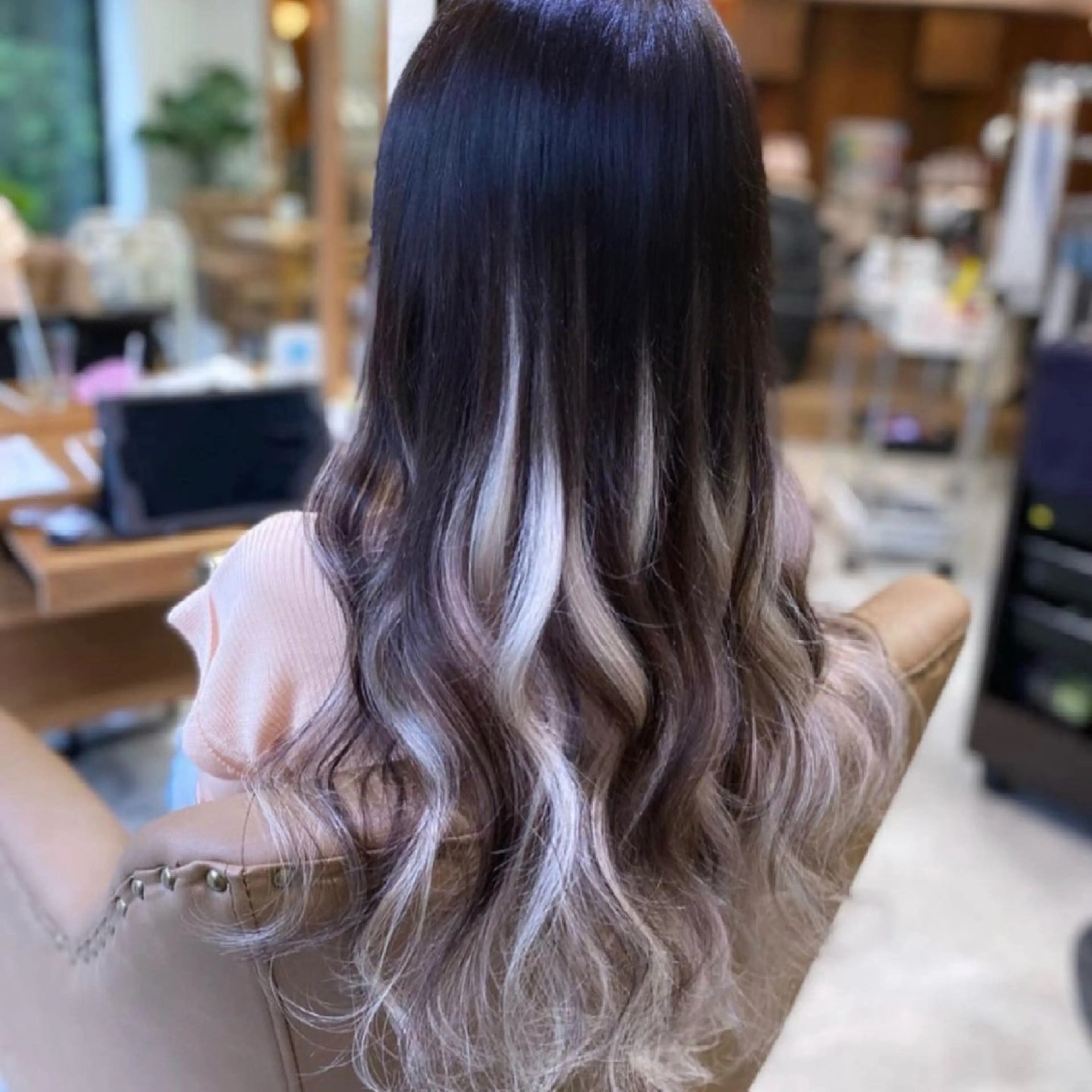 ロング 小川 ひかるのヘアスタイル