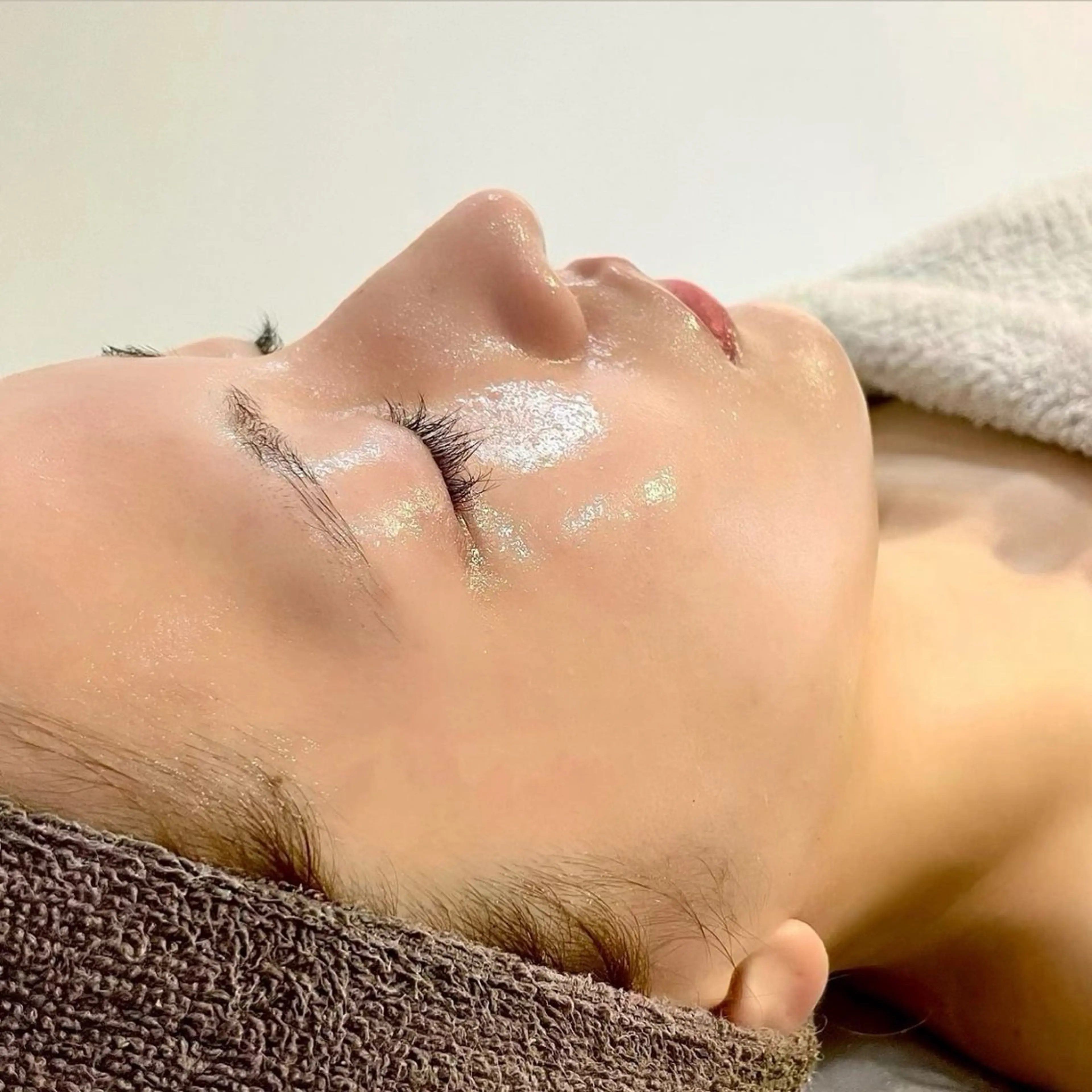 炭で吸着マッサージ/毛穴の大掃除𓄹𓄹Wパックの写真