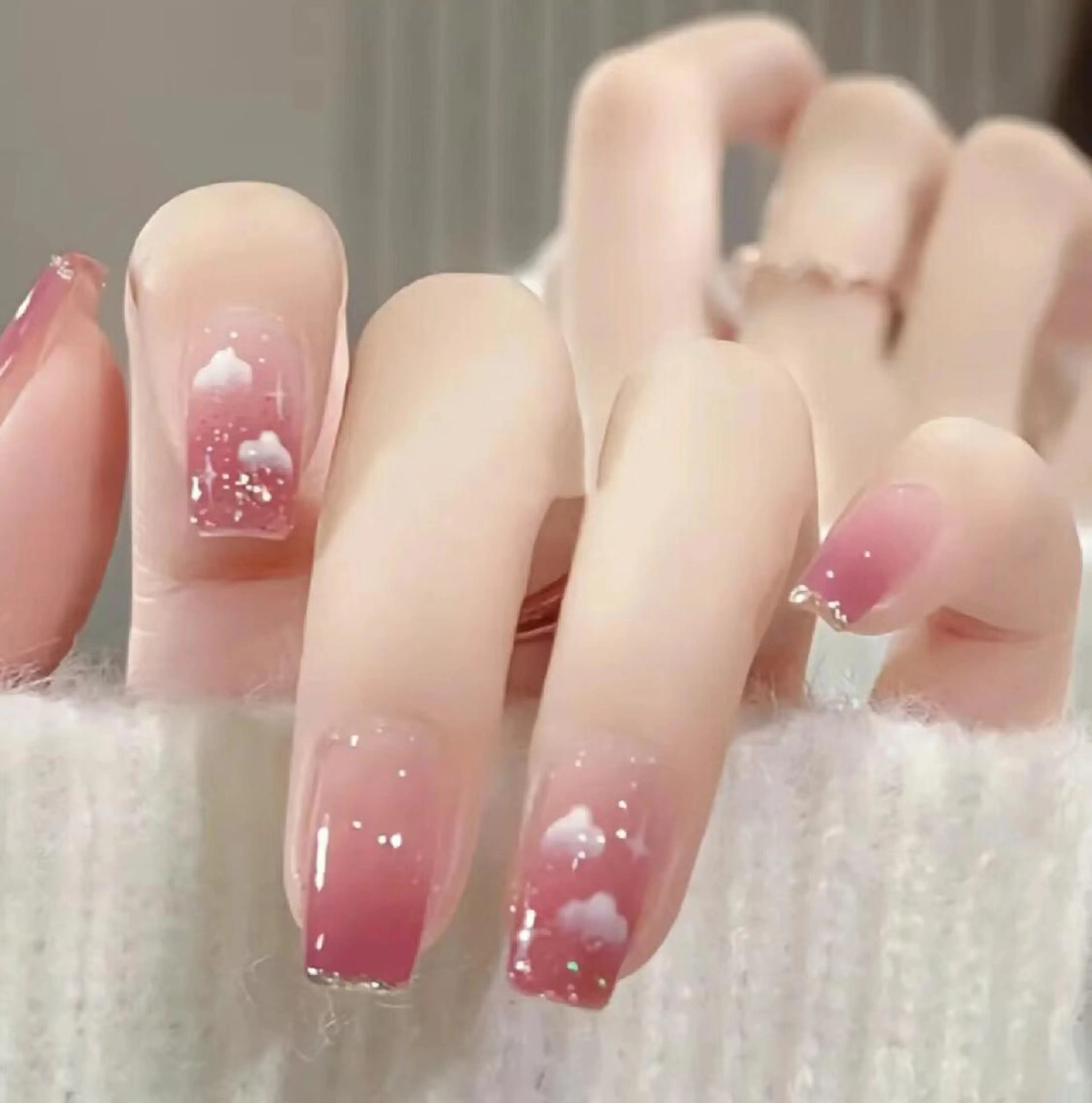 パーマ ネイル ハンドネイル MoonNail ユリ🌸のネイルデザイン