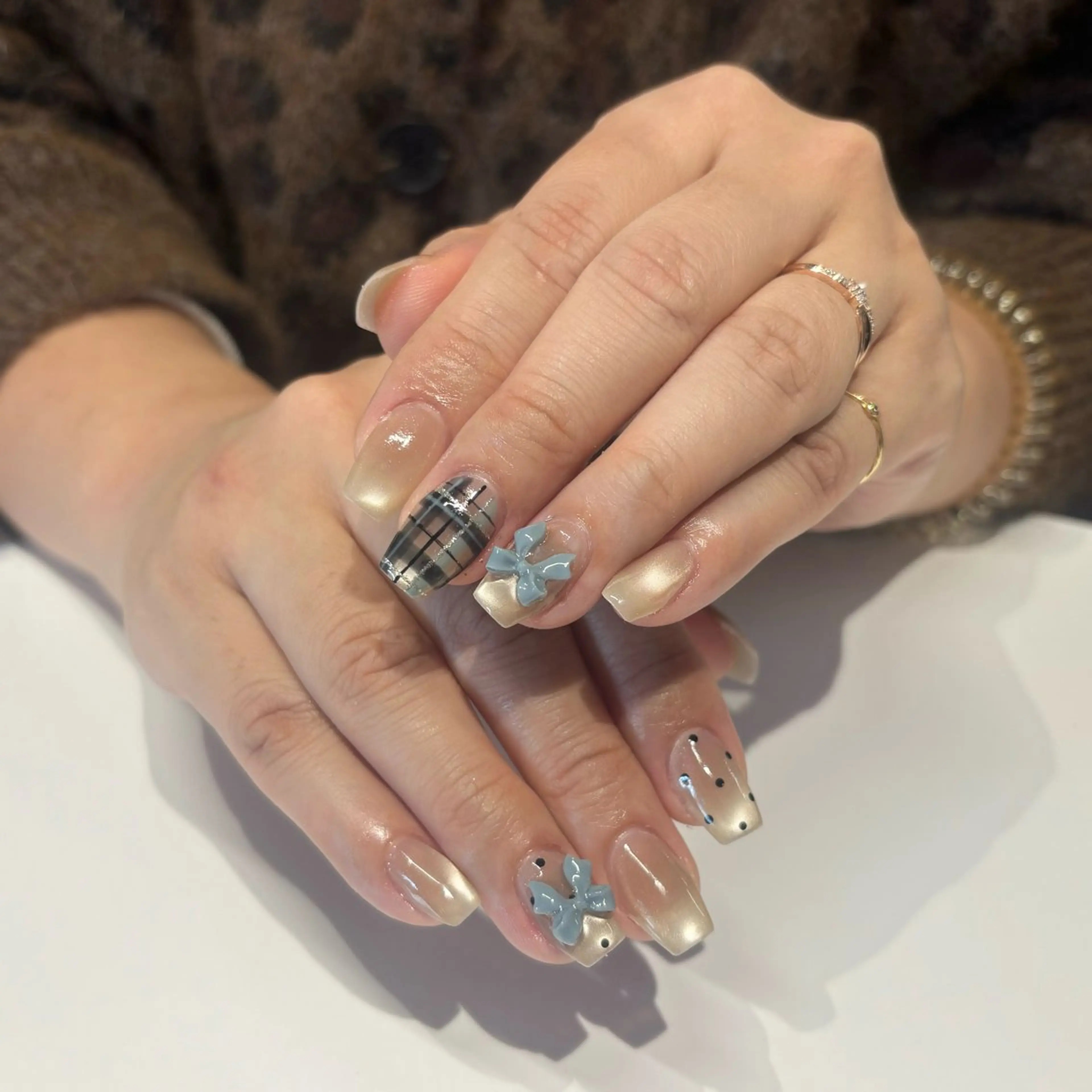 ネイル 関野 彩加のネイルデザイン