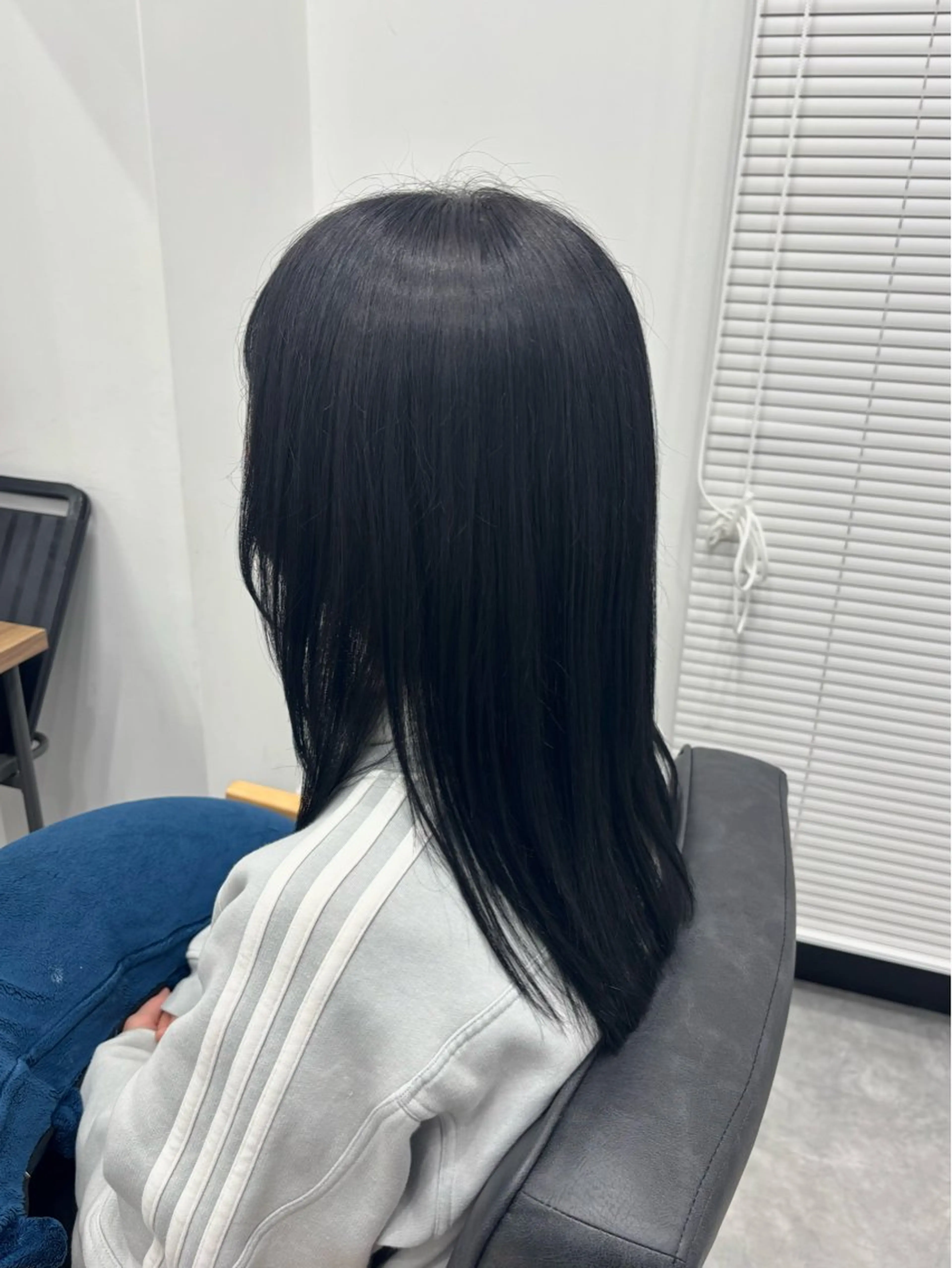 カラー 黒髪 ブルーカラー ブルーブラック 透明感カラー オレンジ ヘアカラー 藤田真凜/ボブ/ショ ート/艶カラー🩶のヘアスタイル