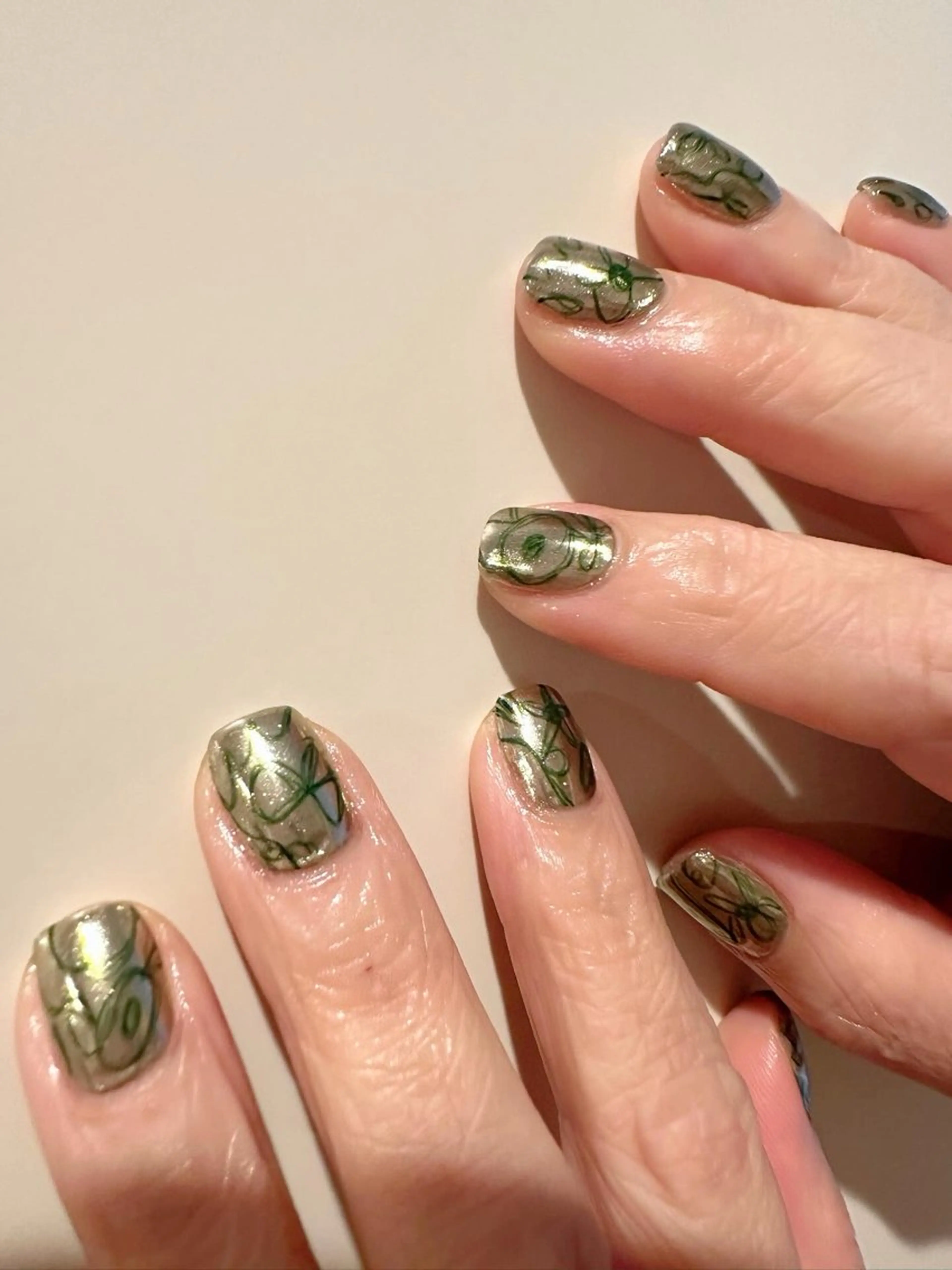 ネイル アートネイル ゴールド 氷ネイル・うるうるネイル 韓国ネイル ミラーネイル 🪞KAPE NAIL 🪞のネイルデザイン