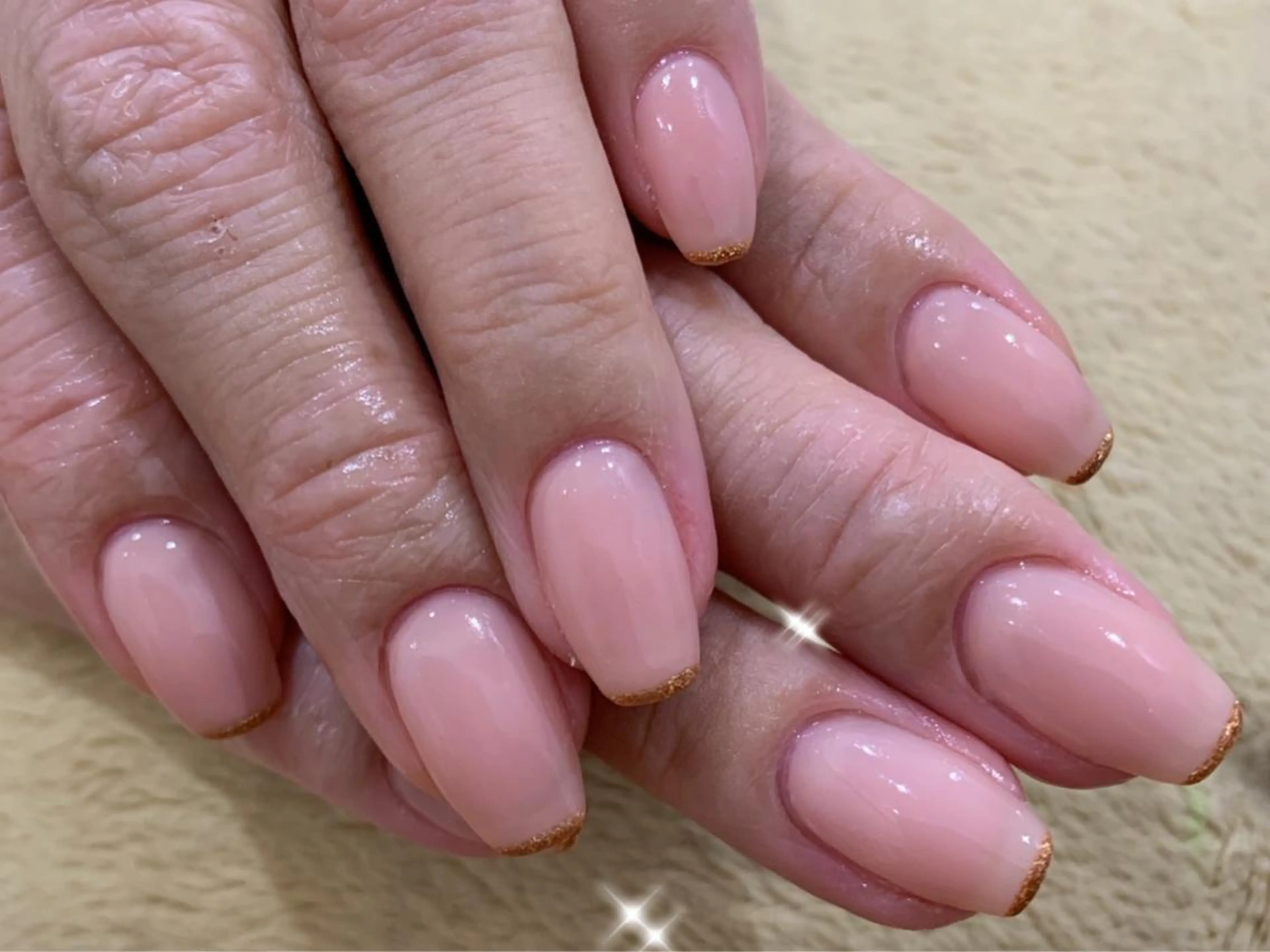 ネイル ラメ(グリッター) ハンドネイル 中川 愛理のネイルデザイン