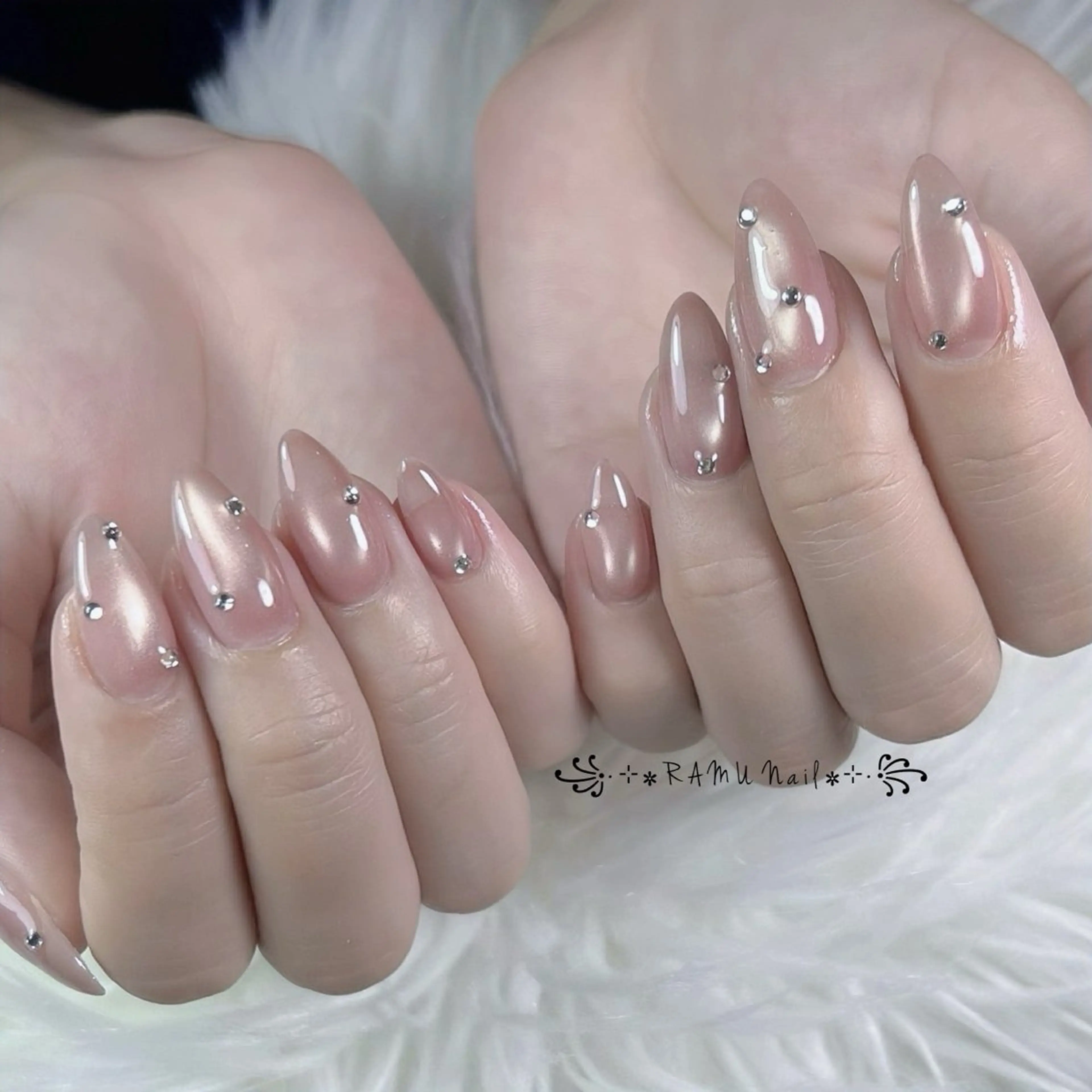 ネイル キラキラネイル マグネットネイル ミラーネイル ピンク ワンホンネイル ハンドネイル RAMU Nail 恵比寿店のネイルデザイン