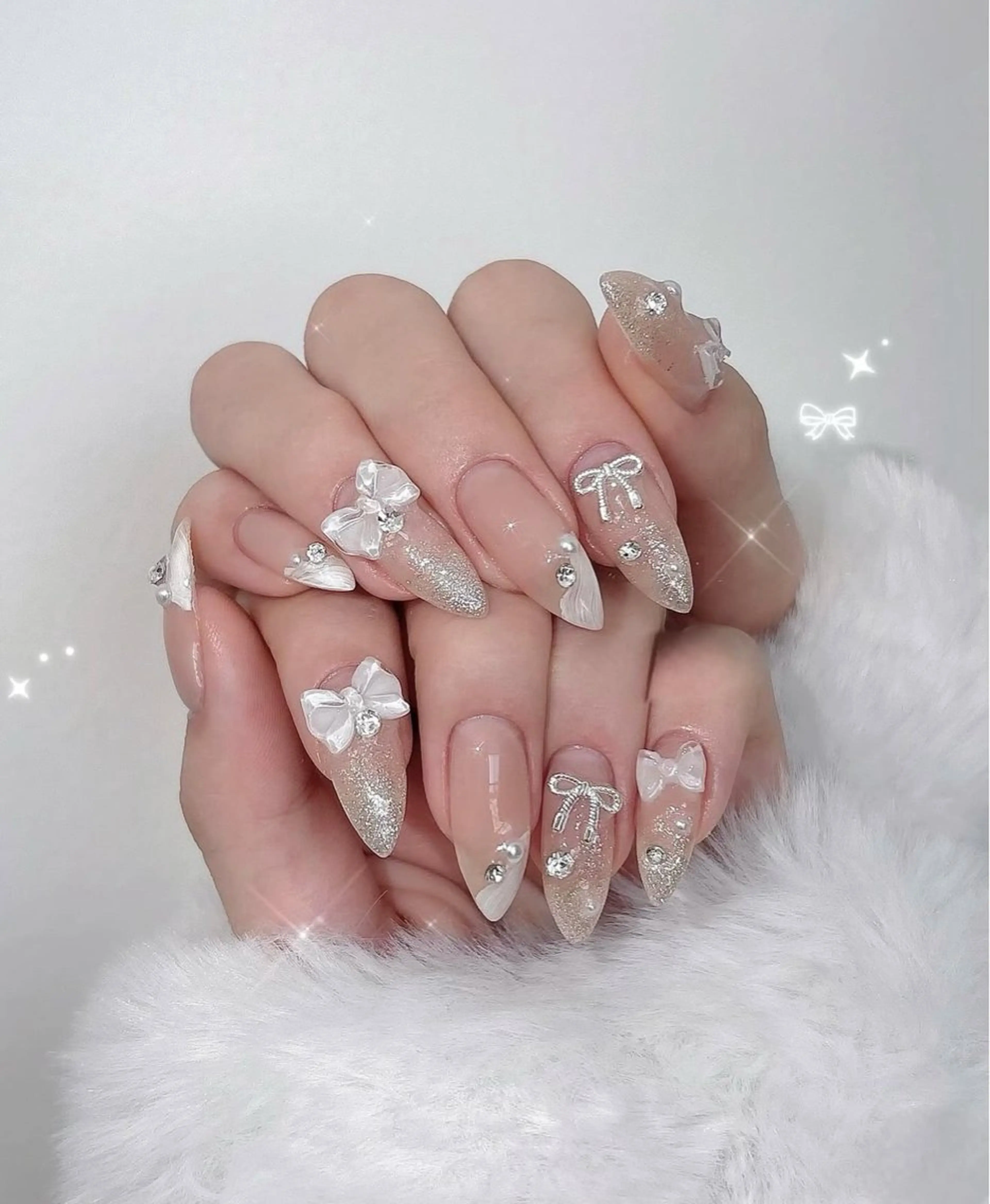 ネイル キラキラネイル マグネットネイル ミラーネイル ニュアンスネイル 春ネイル ハンドネイル Lyna 池袋のネイルデザイン