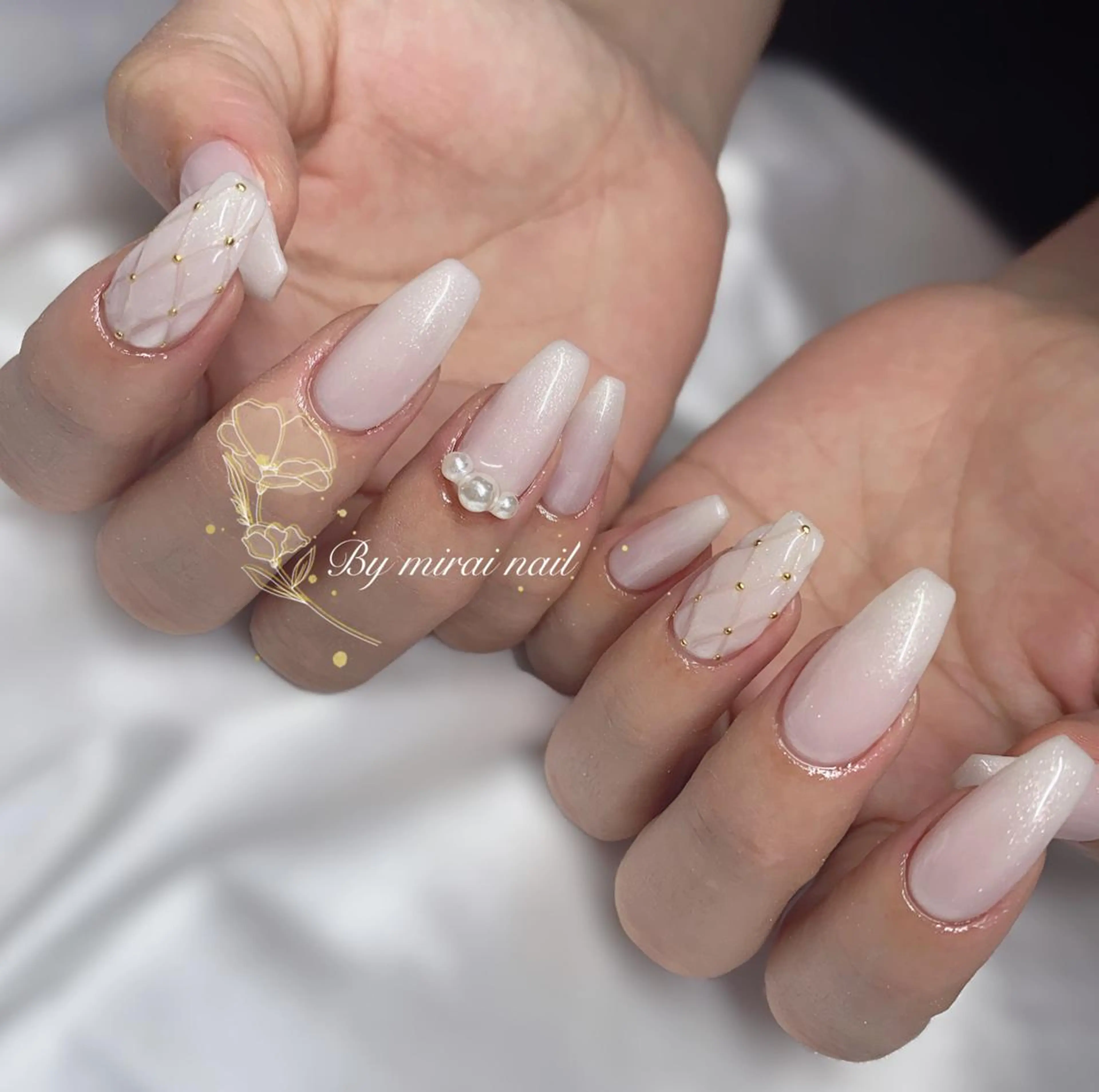 ハンドネイル💅人気♥️持ち込みシンプルデザイン♥️アート4本まで^ ^✨💰7680円【初回オフ無料】の写真
