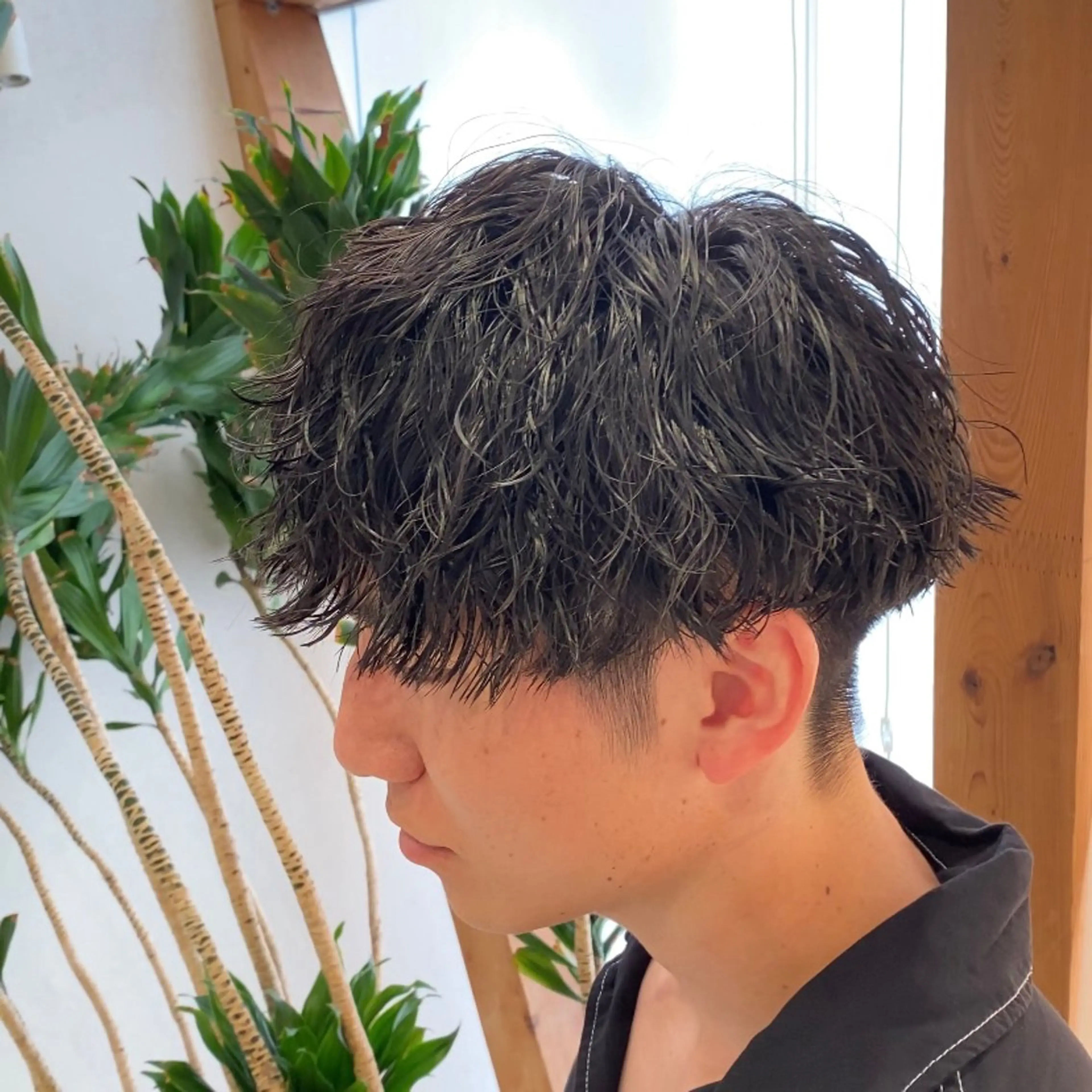 ショート パーマ メンズ ナツハラ サトシのヘアスタイル