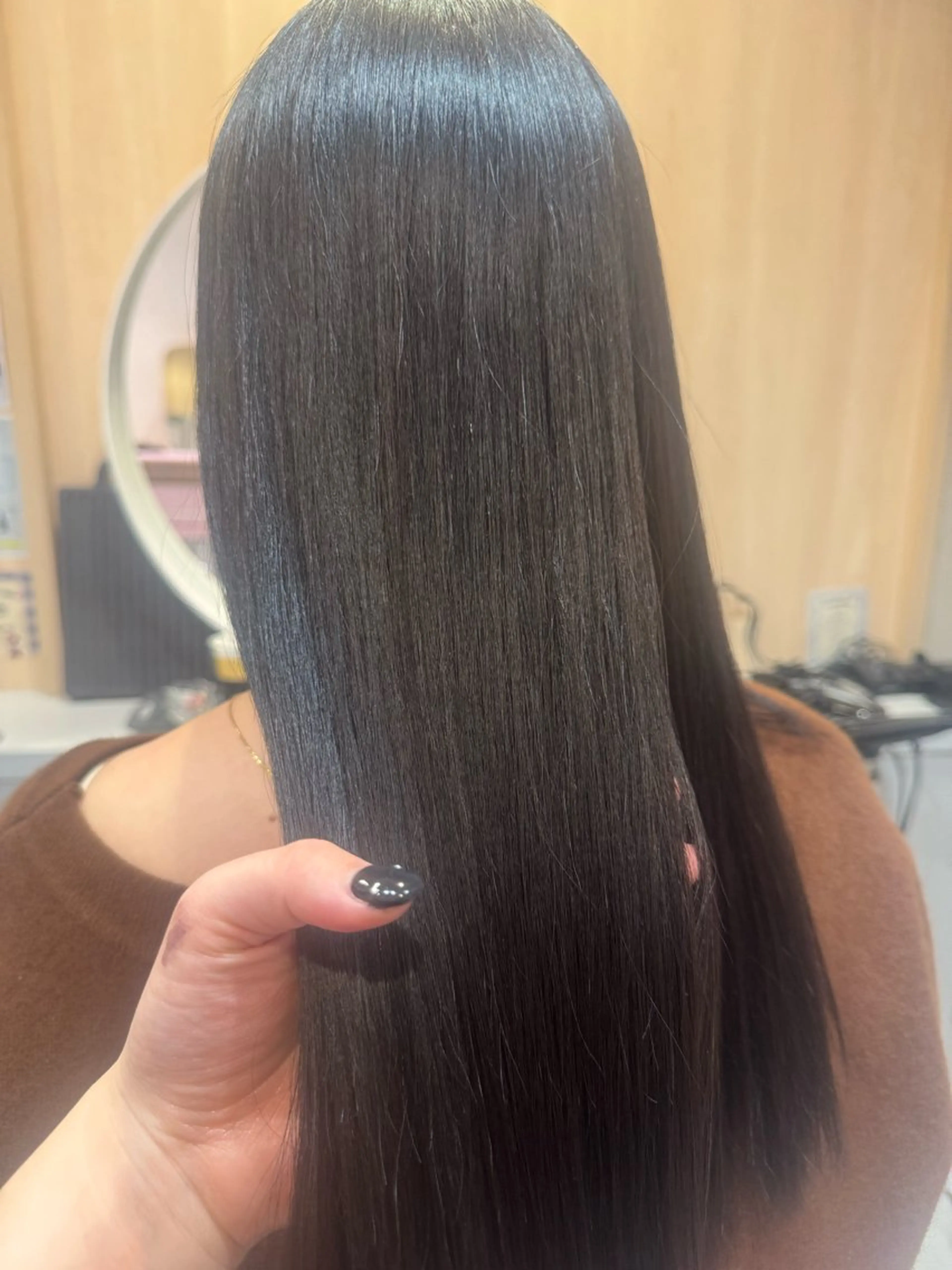 ロング カラー カット ヘアカラー 縮毛矯正 𝘀𝗮𝗲 ⑅*/ 艶髪/ショートボブのヘアスタイル