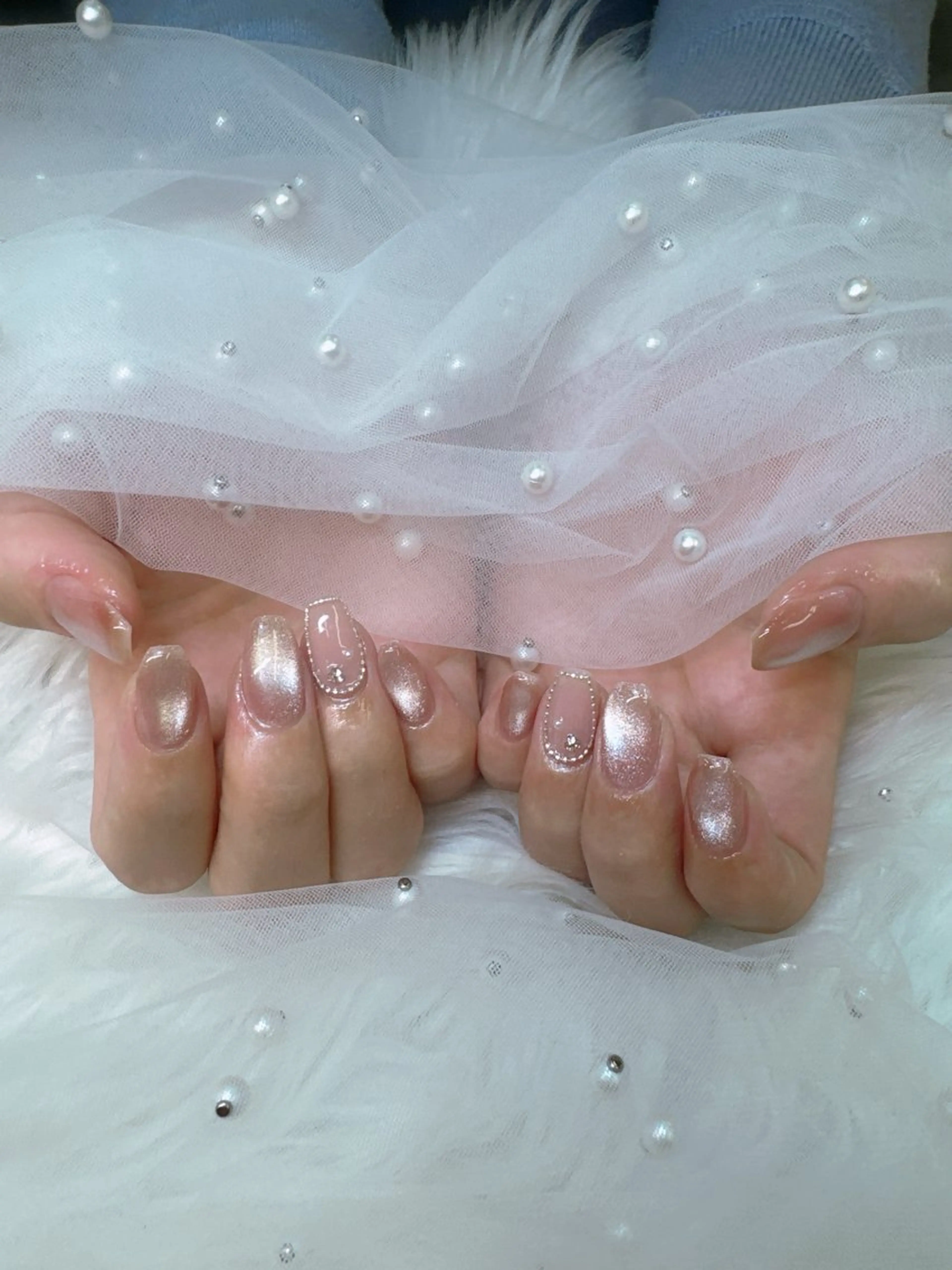 ネイル フラッシュネイル フラッシュマグ フレンチネイル ガラスフレンチ キラキラネイル Queeens nailのネイルデザイン