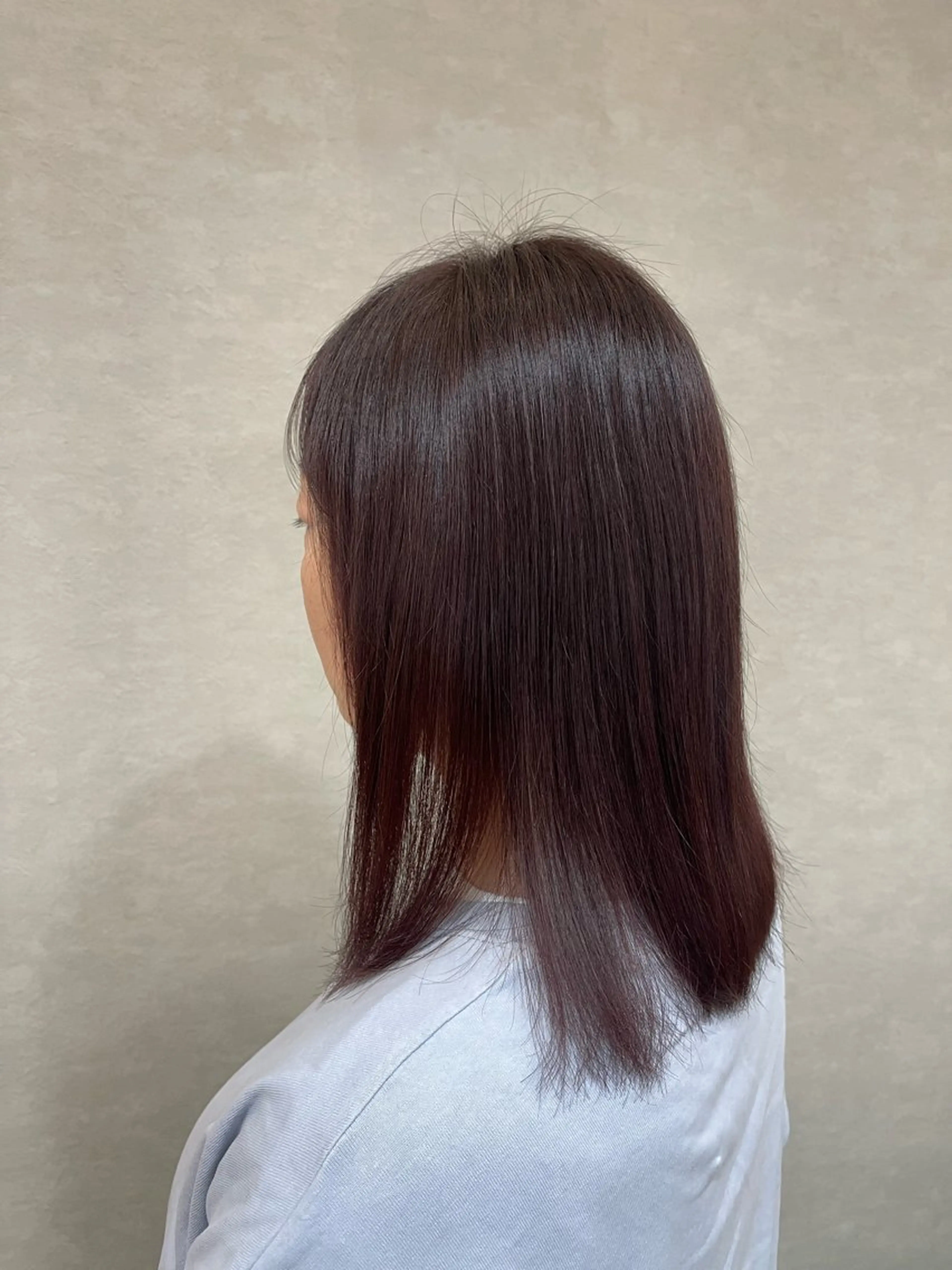 ミディアム ピンクブラウン 山口 美咲のヘアスタイル