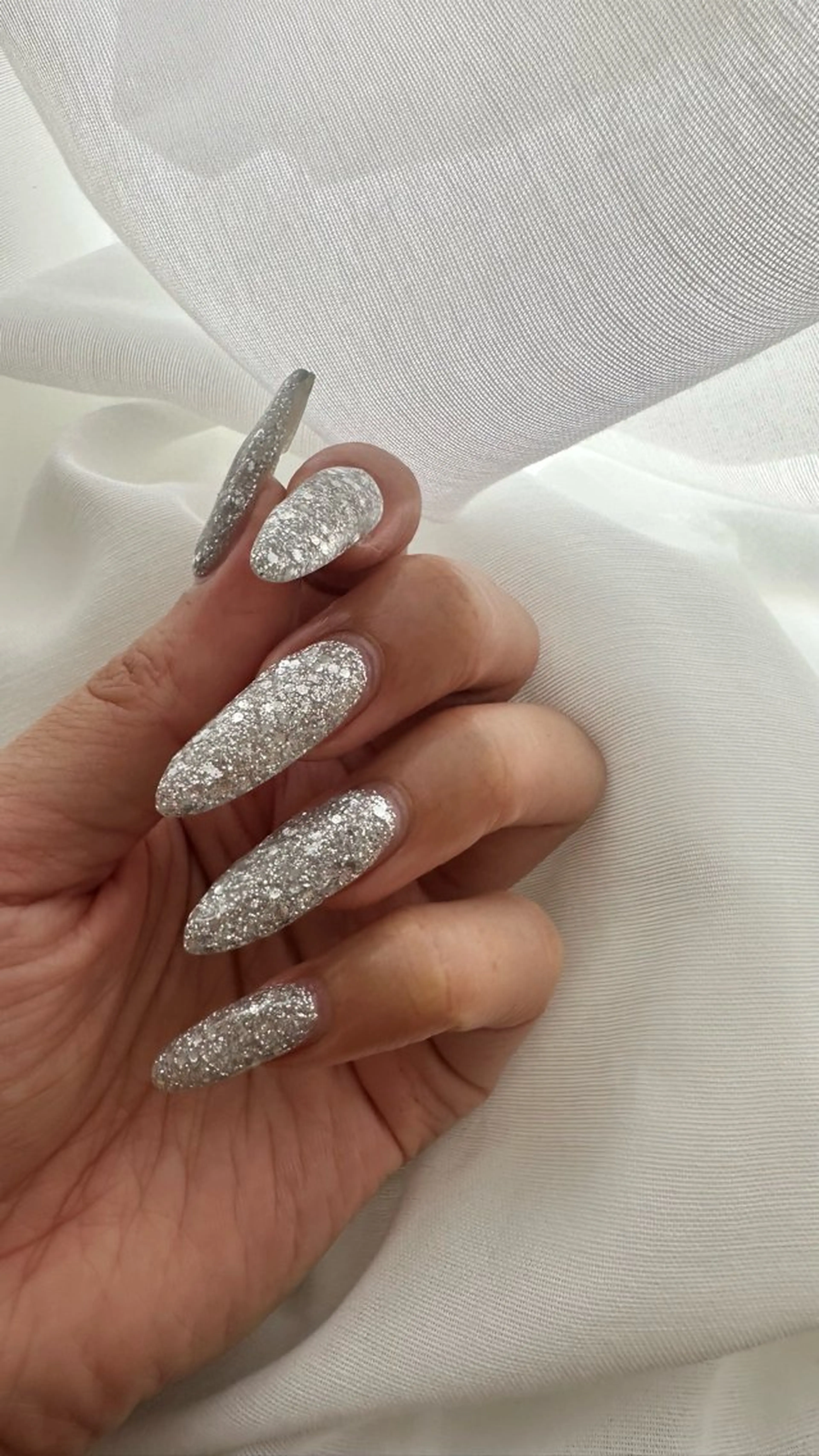 マツエク・マツパ ハンドネイル 椎葉 麻里矢のネイルデザイン