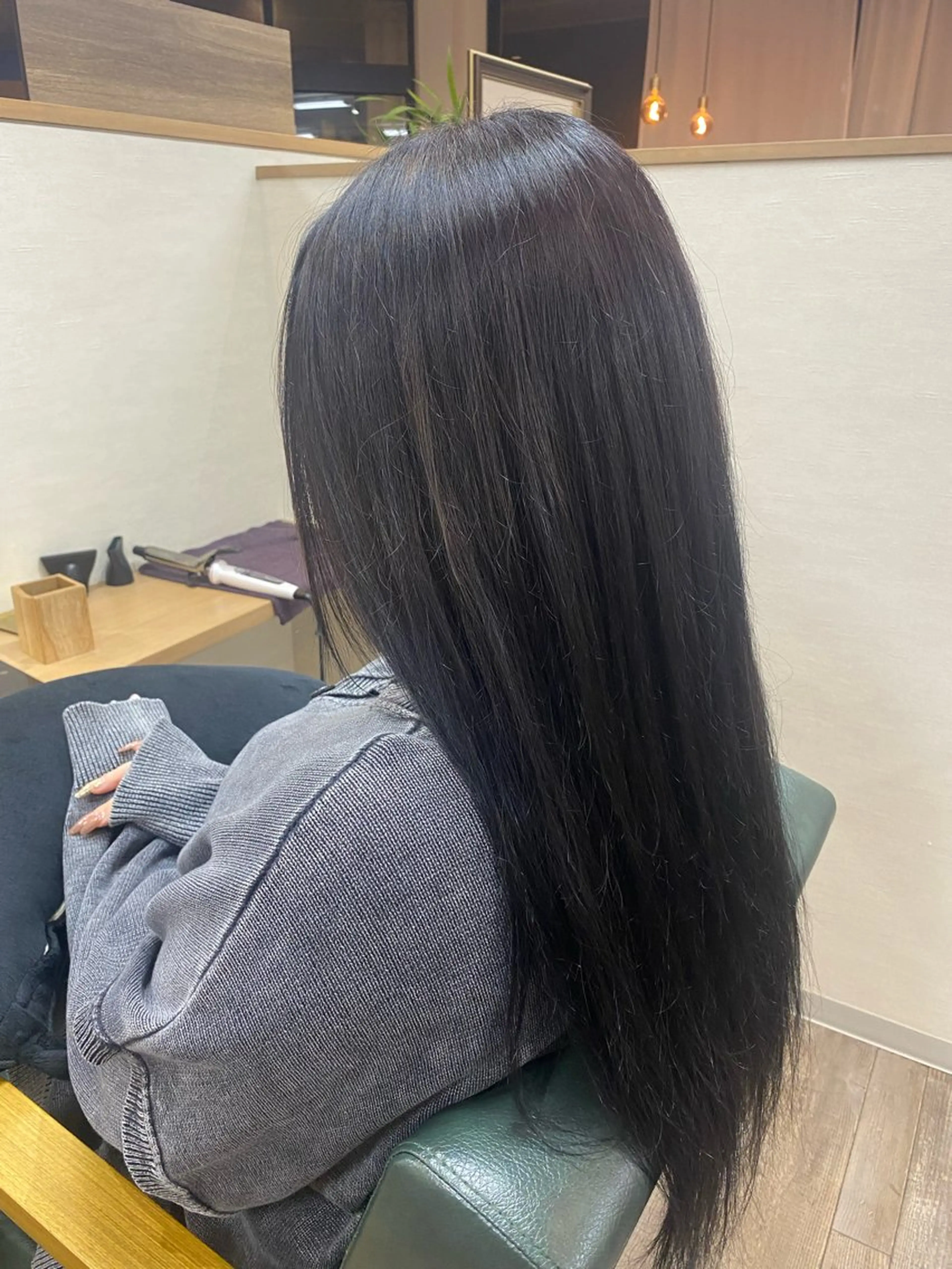ロング カラー ミツツカ リンタロウのヘアスタイル