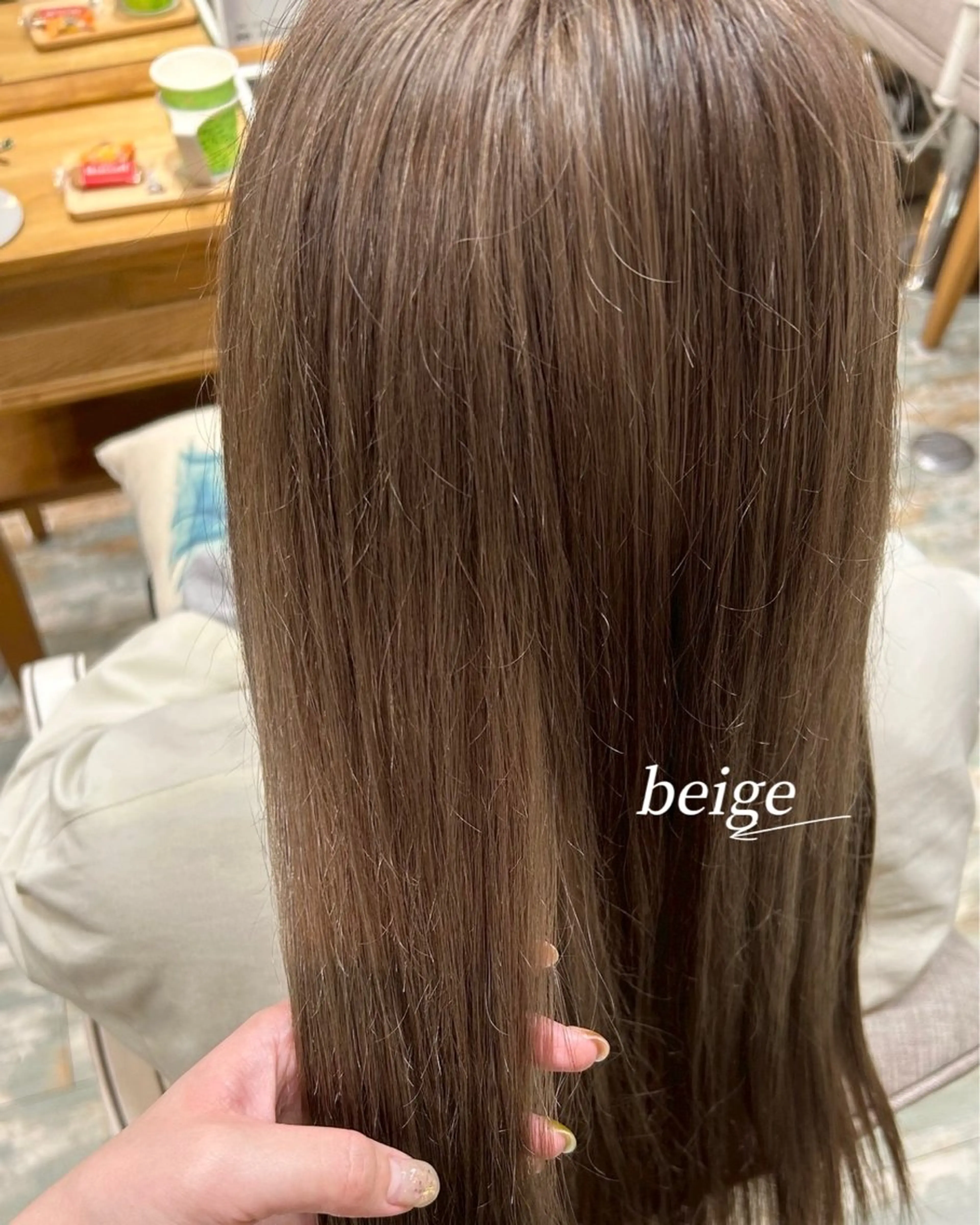 セミロング カラー ブリーチ 🎀ブリーチなし カラーyui🎀のヘアスタイル