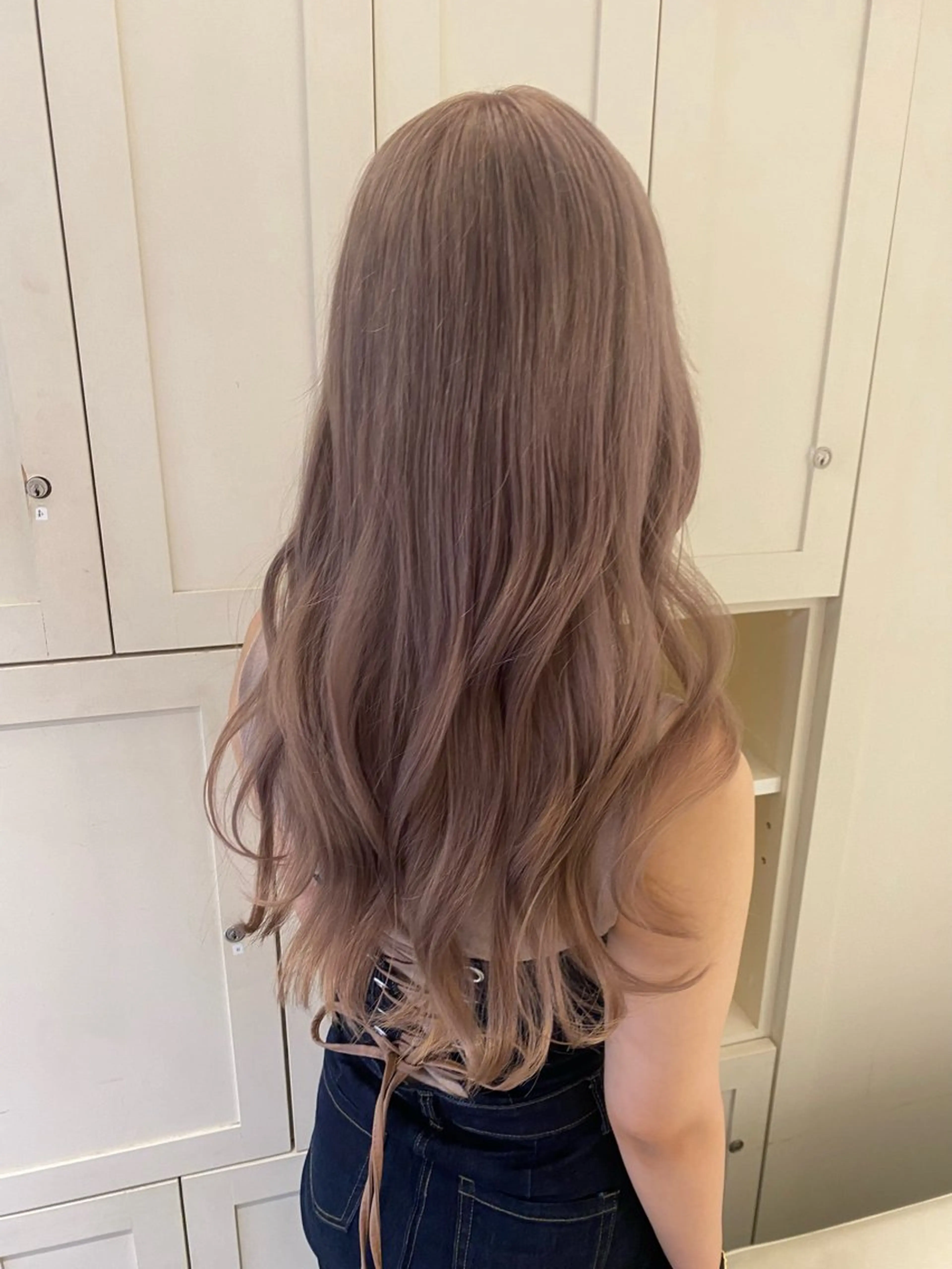 ロング レイヤー・ブリーチ kiyotoshiのヘアスタイル