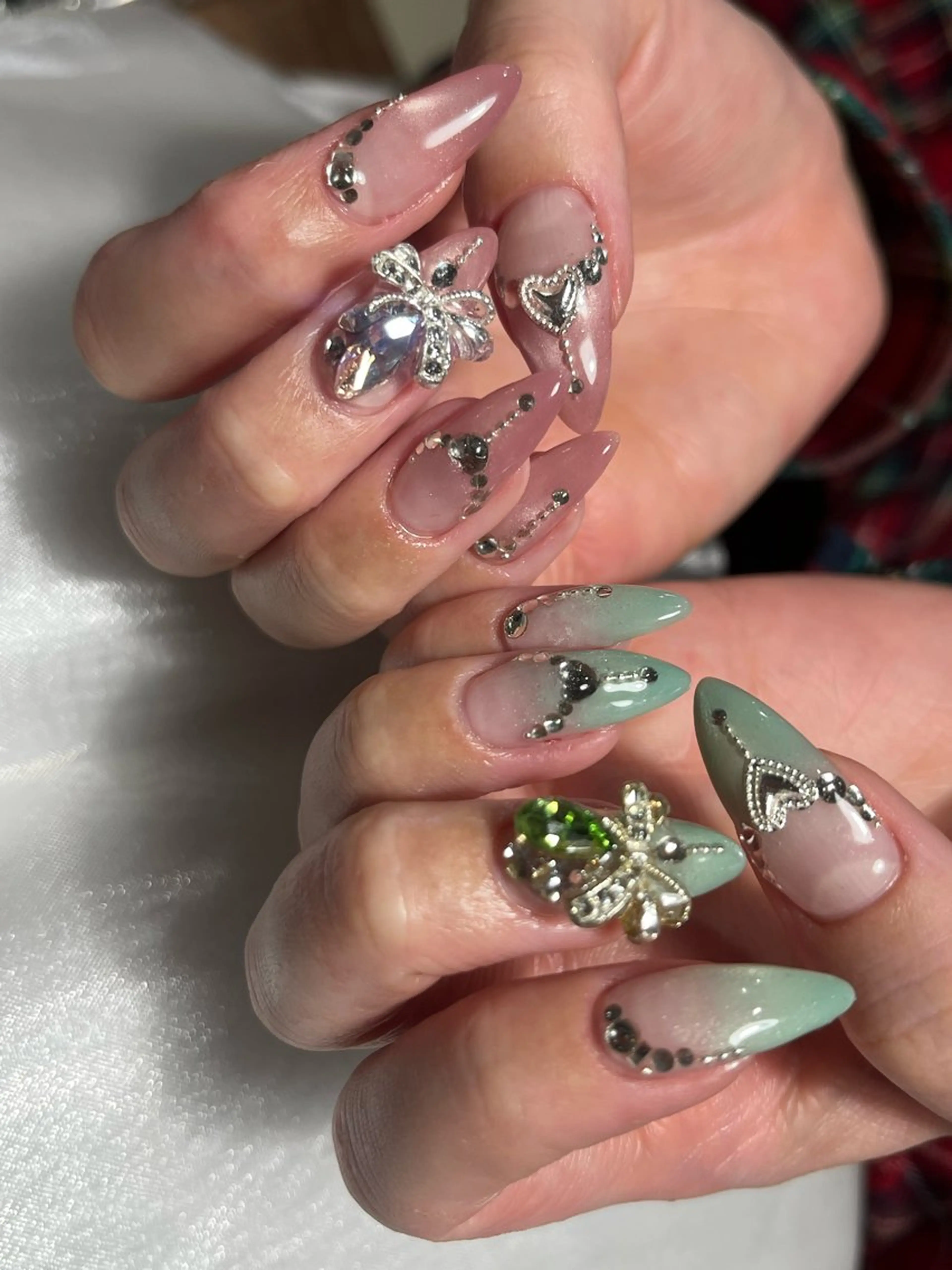 ネイル 持ち込み repos所属・repos 金山ネイルサロンのネイルデザイン