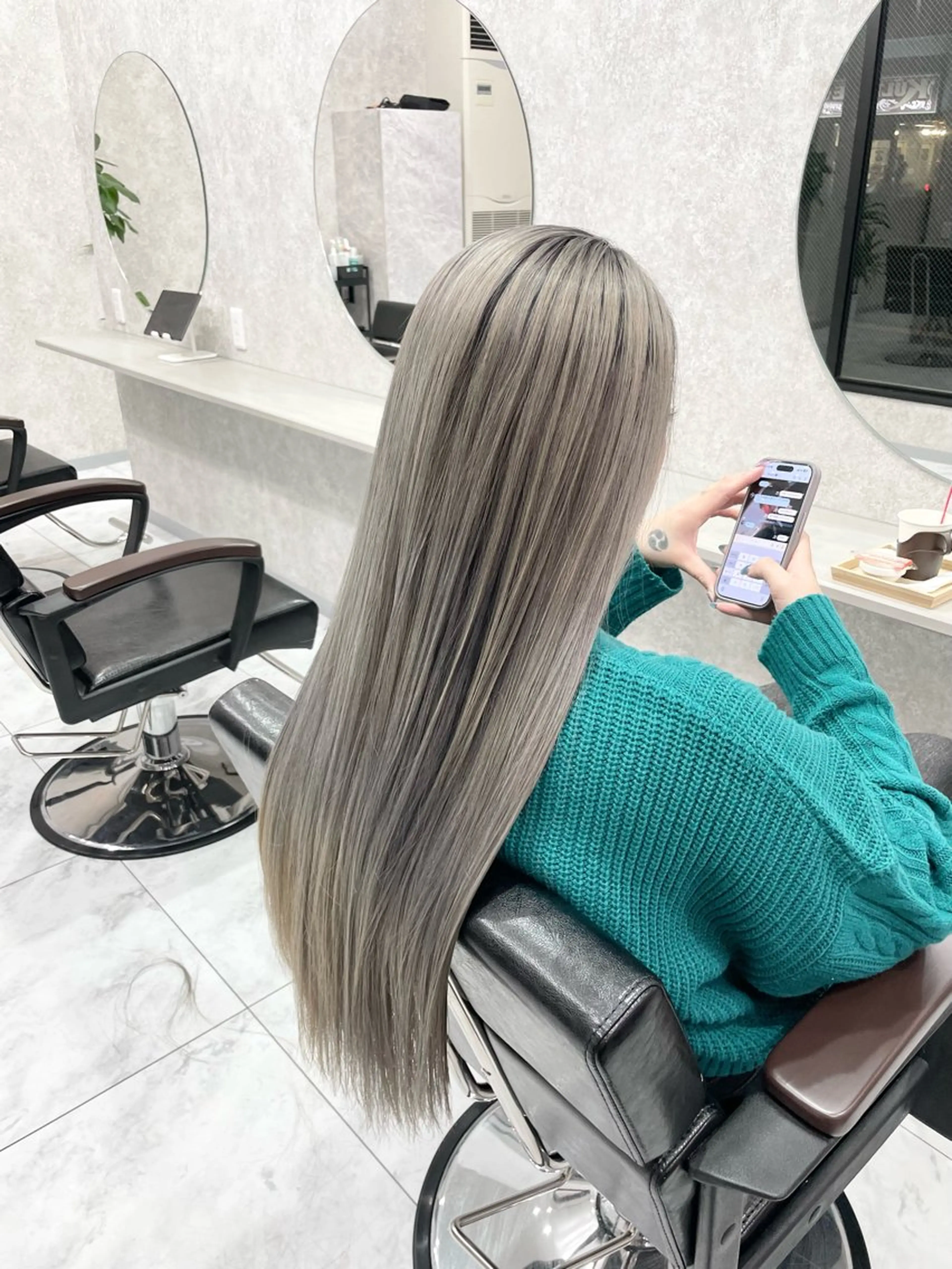 ロング 🦋ハイトーン🦋 石山 希理🦋のヘアスタイル