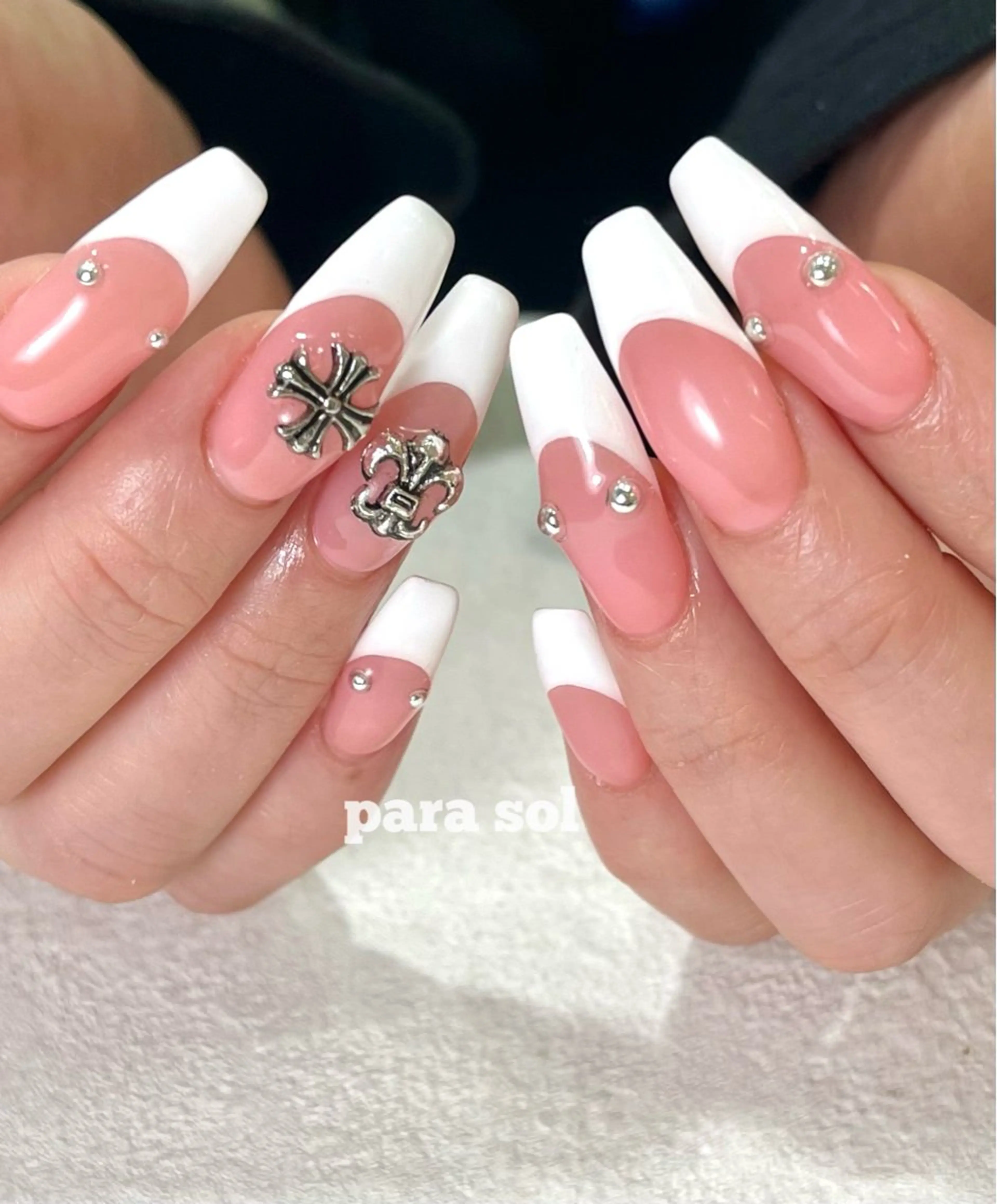 ネイル フレンチネイル スカルプネイル ネイルチップ ハンドネイル Para Sol nail　Maoのネイルデザイン