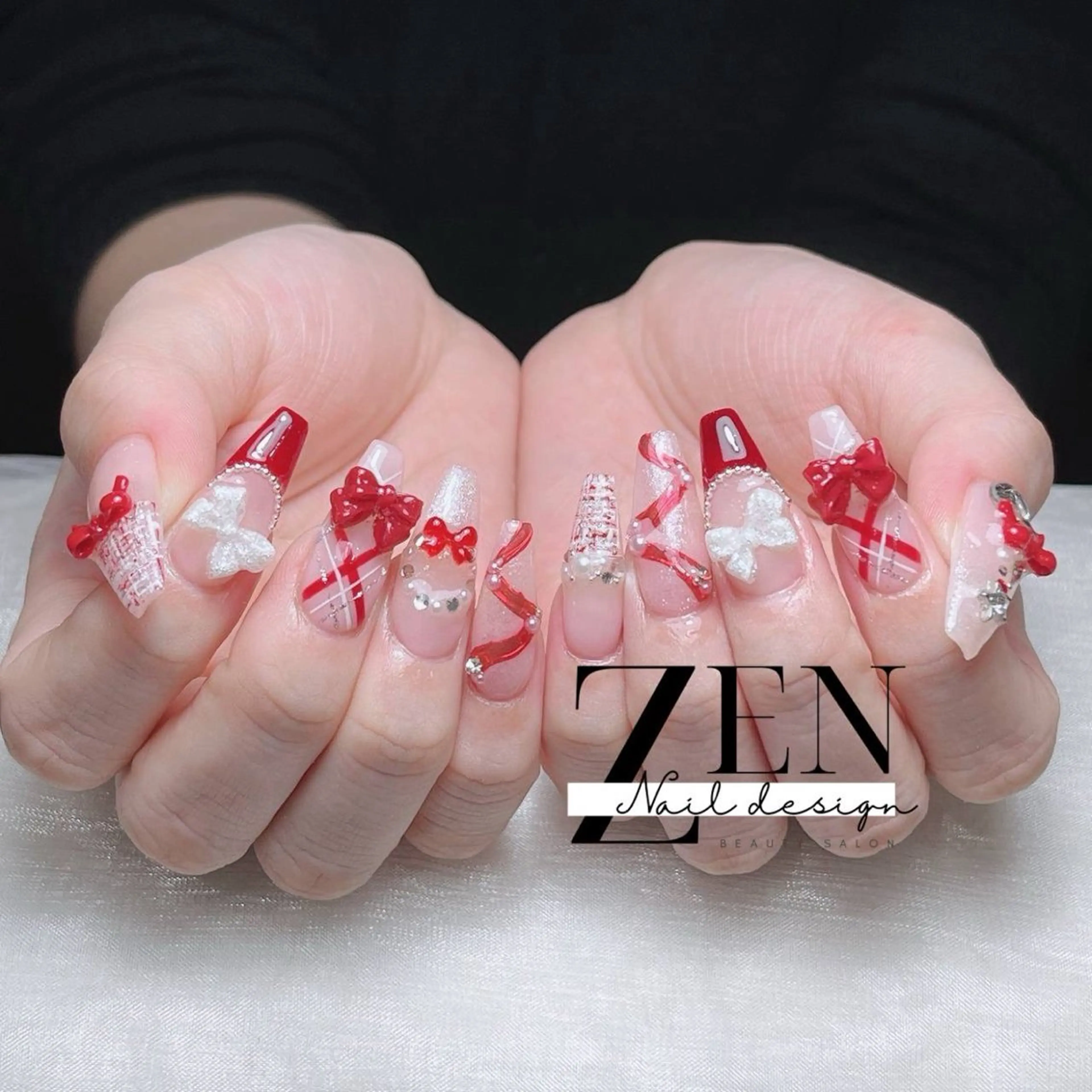 ネイル チークネイル フレンチネイル ジェルネイル 韓国ネイル マグネットネイル ハンドネイル Zen Nail Design 池袋のネイルデザイン