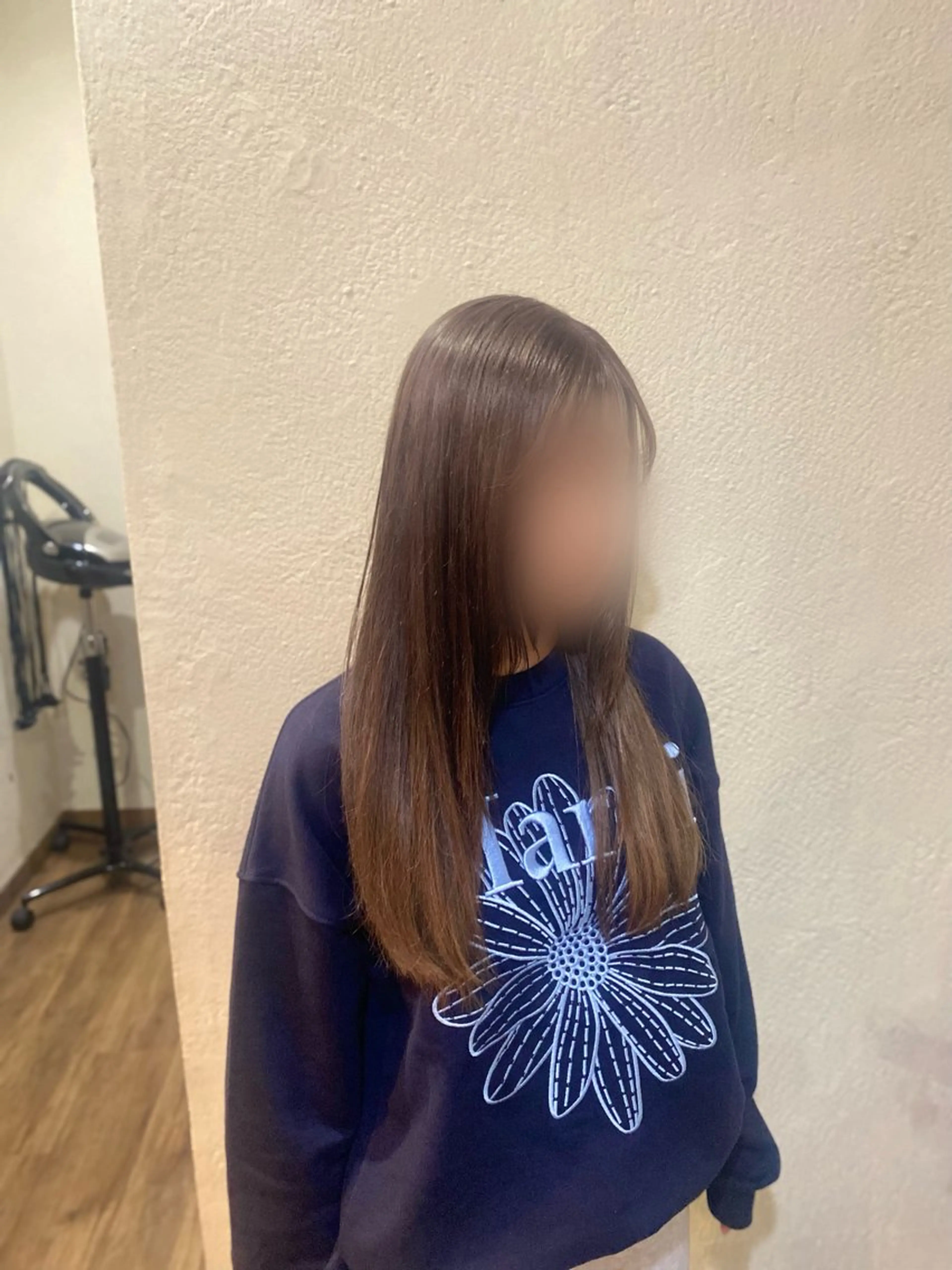 ロング ヘアカラー 肥田 夕蘭のヘアスタイル