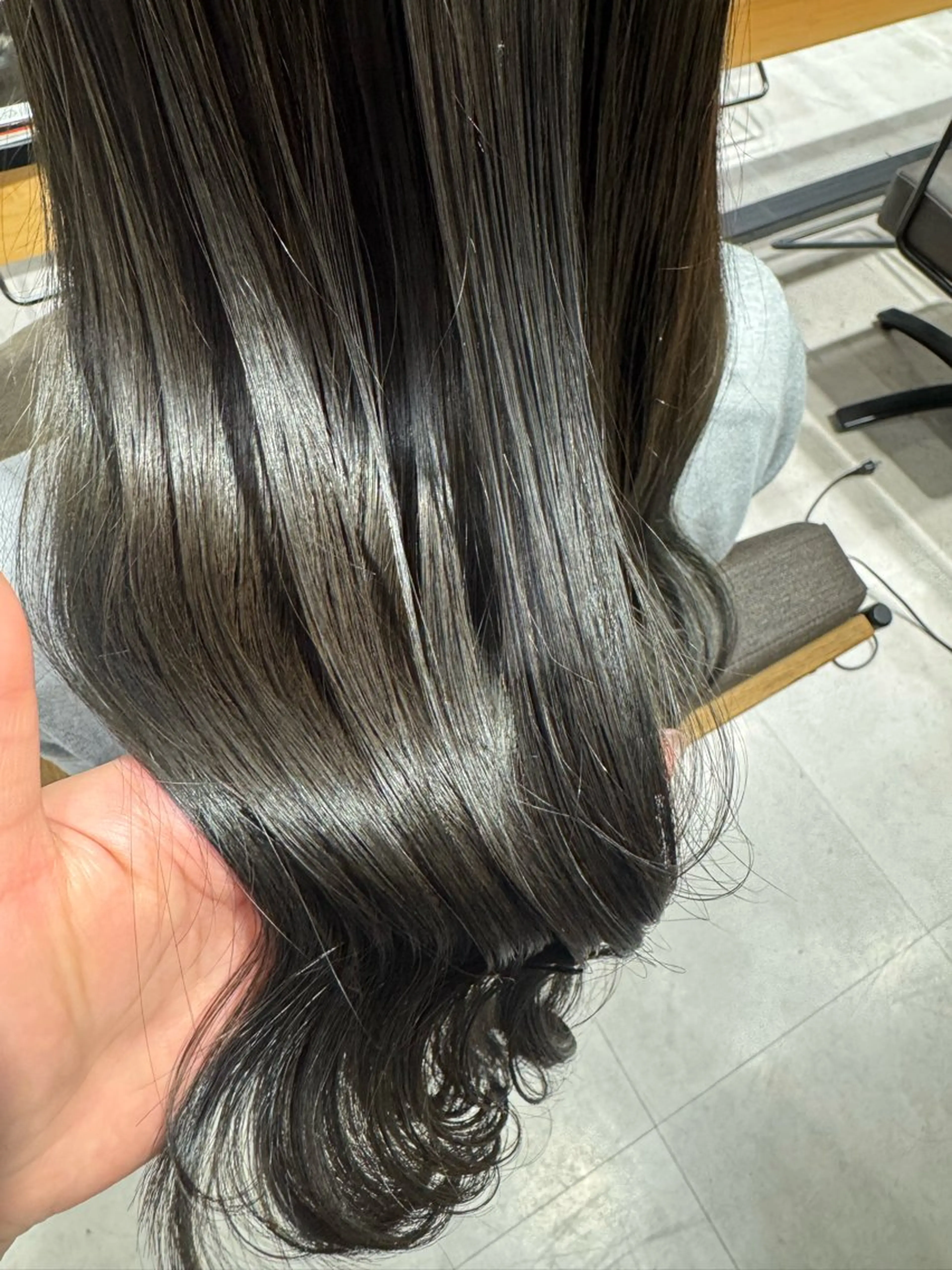 ロング カラー 透明感カラー グレージュ BRICK HAIR & SPA 松山所属・miyu .のヘアスタイル