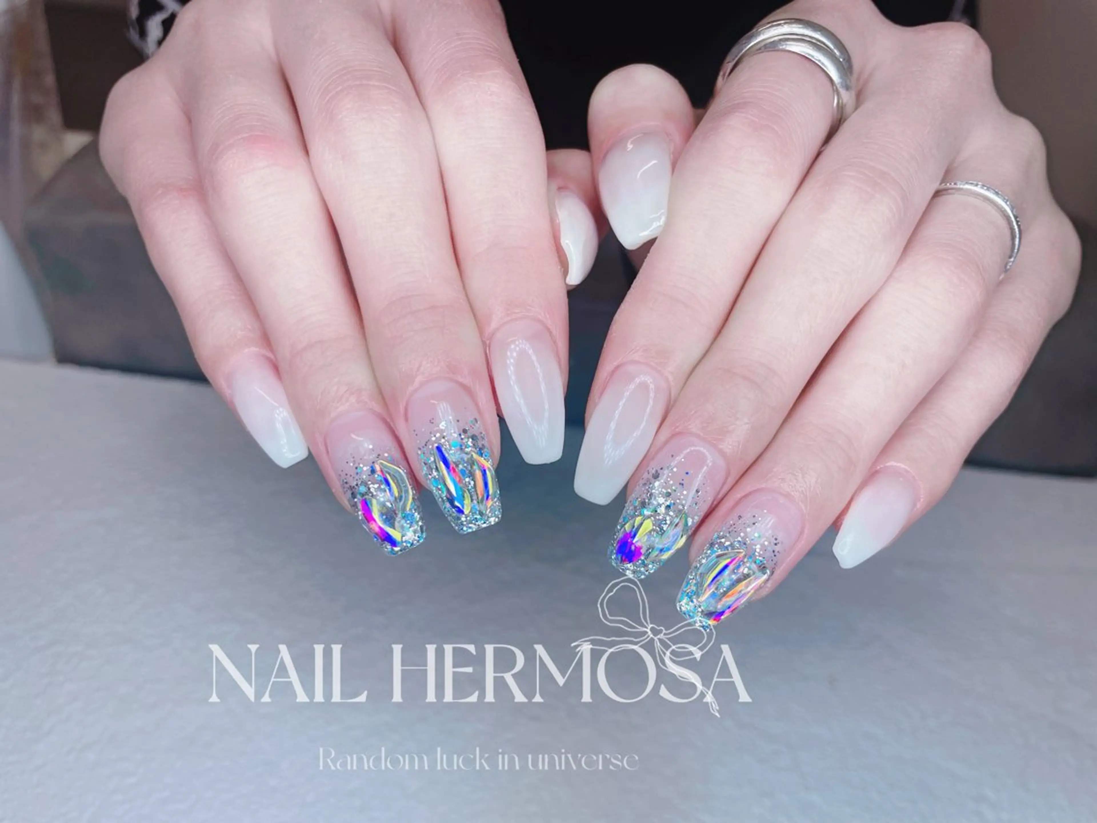 ネイル アートネイル フラッシュネイル フットネイル ジェルネイル グラデーション ハンドネイル ネイル エルモサのネイルデザイン