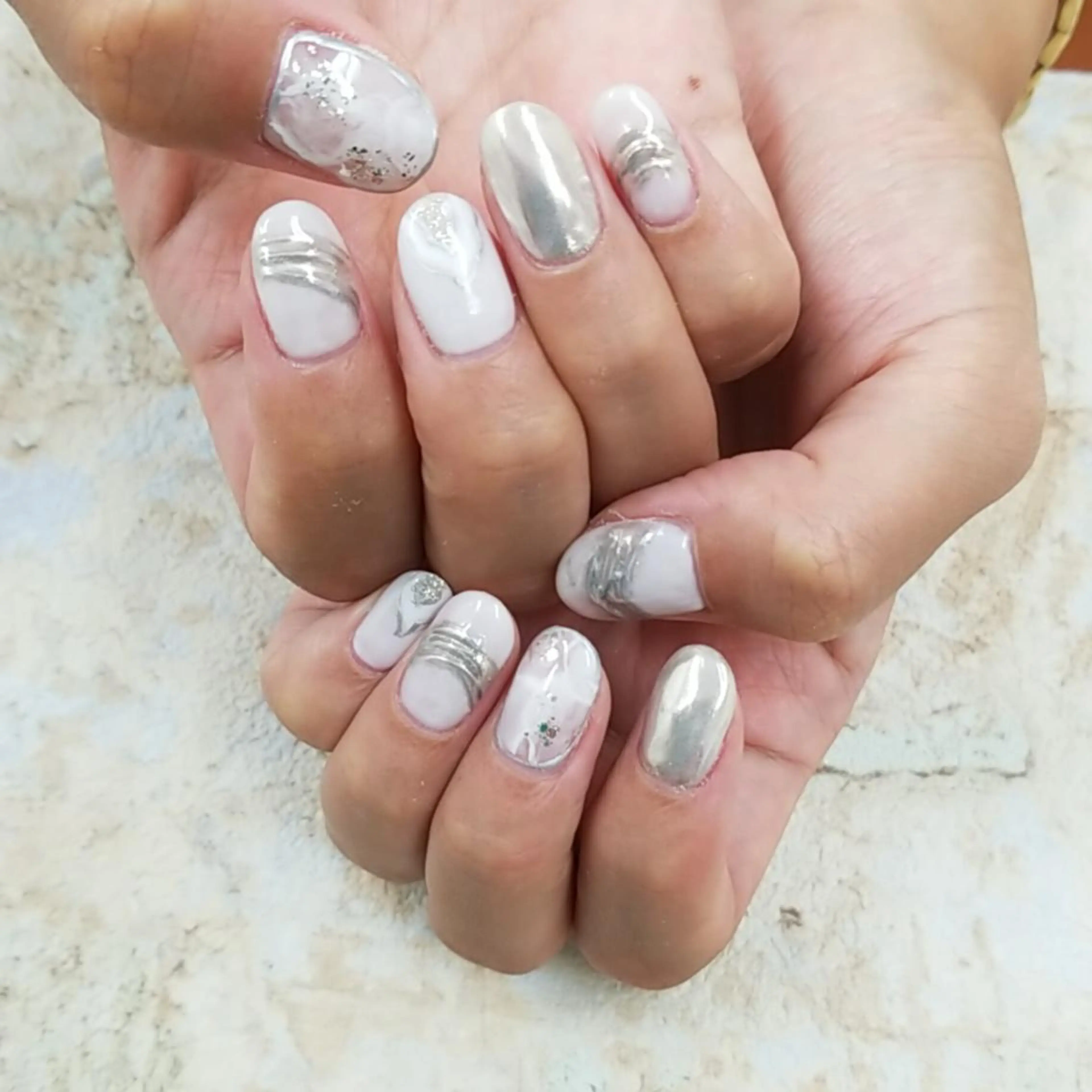 ネイル アートネイル ジェルネイル マグネットネイル 持ち込み ニュアンスネイル 河野ちえ (雑誌掲載サロン)のネイルデザイン