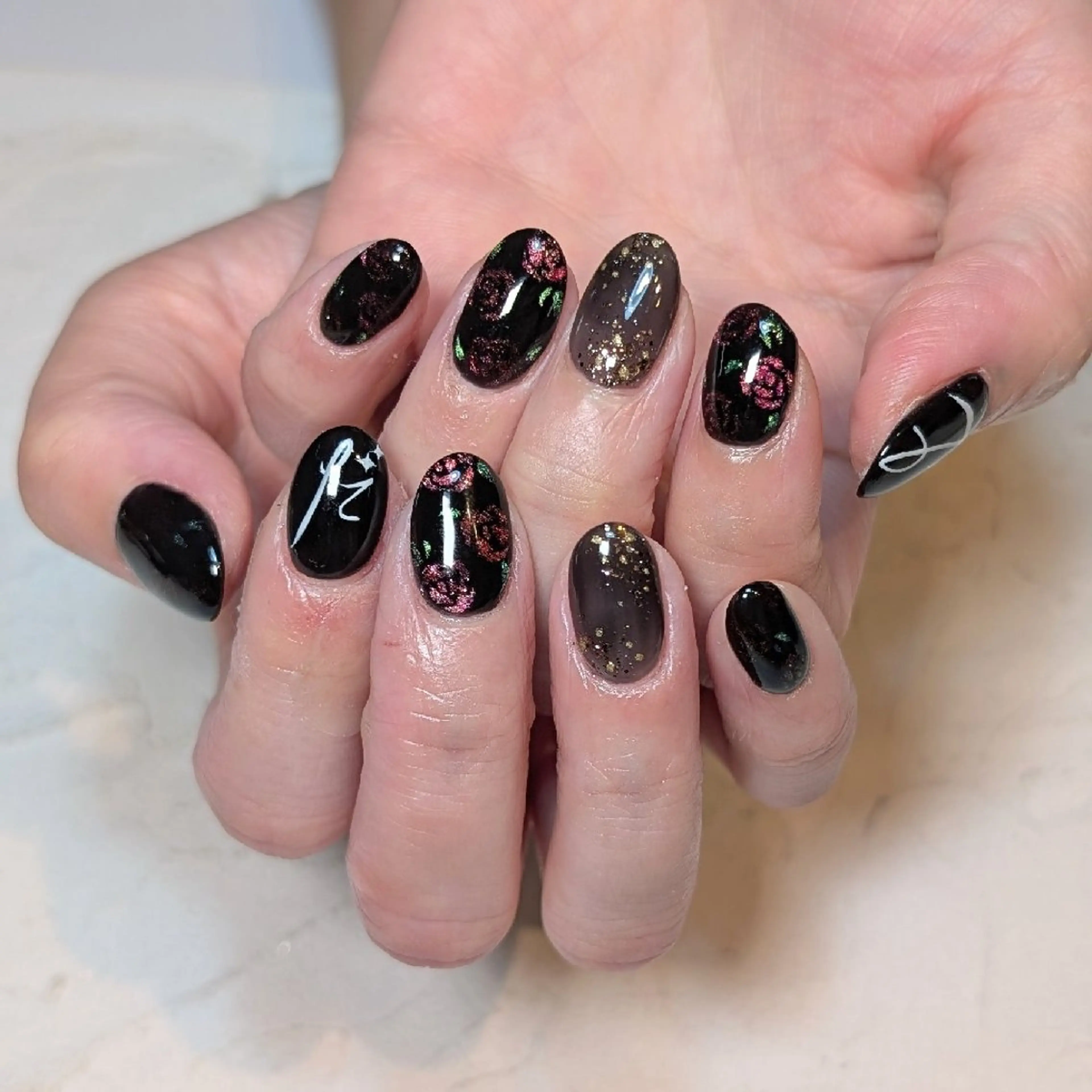 ネイル アートネイル マグネットネイル ニュアンスネイル ハンドネイル Nail salon Euphoria所属・Euphoria 【 suzuki 】のネイルデザイン