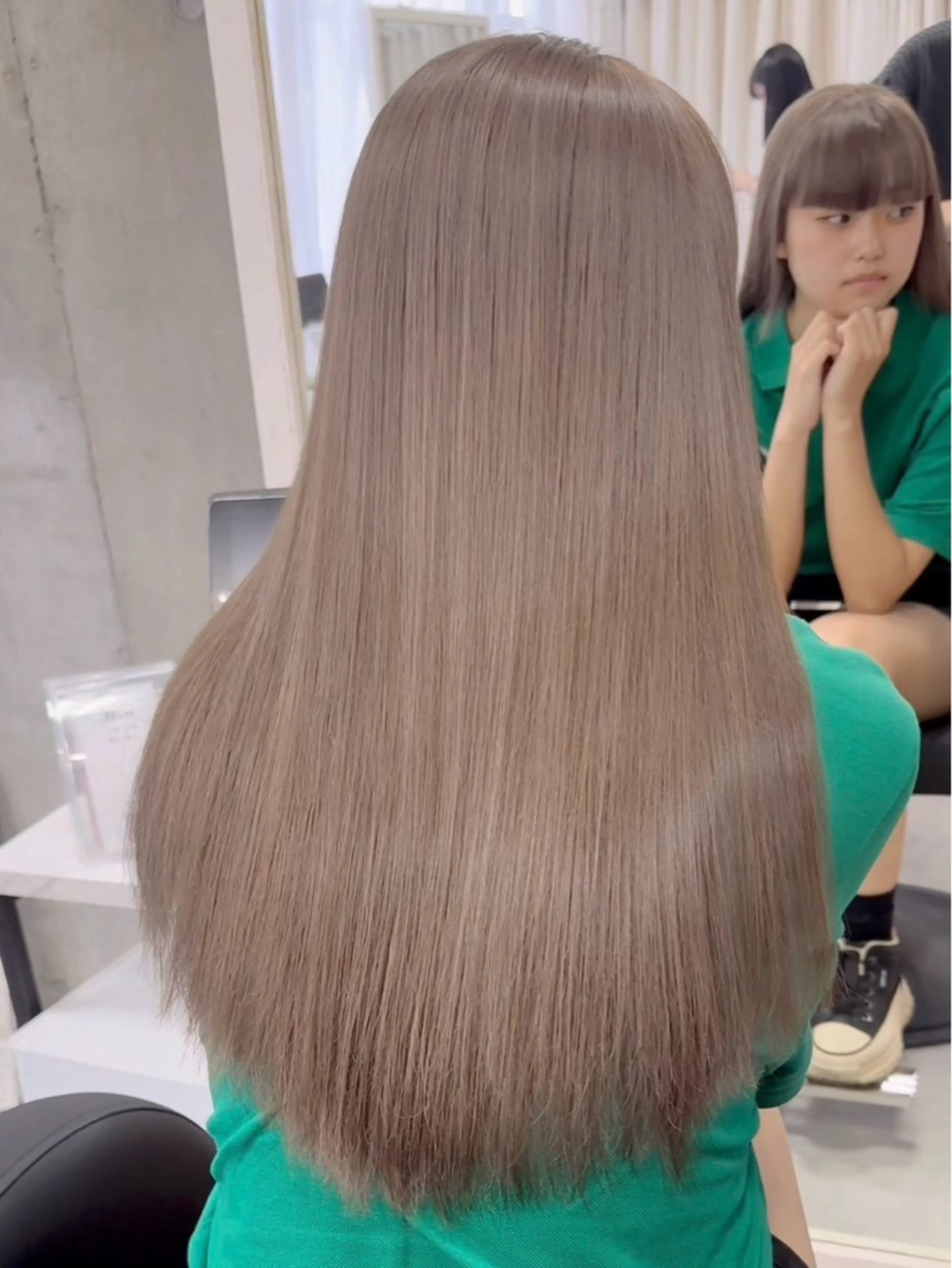 ロング カラー ブリーチ ダブルカラー グレージュ ハイライトカラー ハイトーンカラー ヘアカラー トリートメント XELM/RUI /高崎/ブリーチ/のヘアスタイル