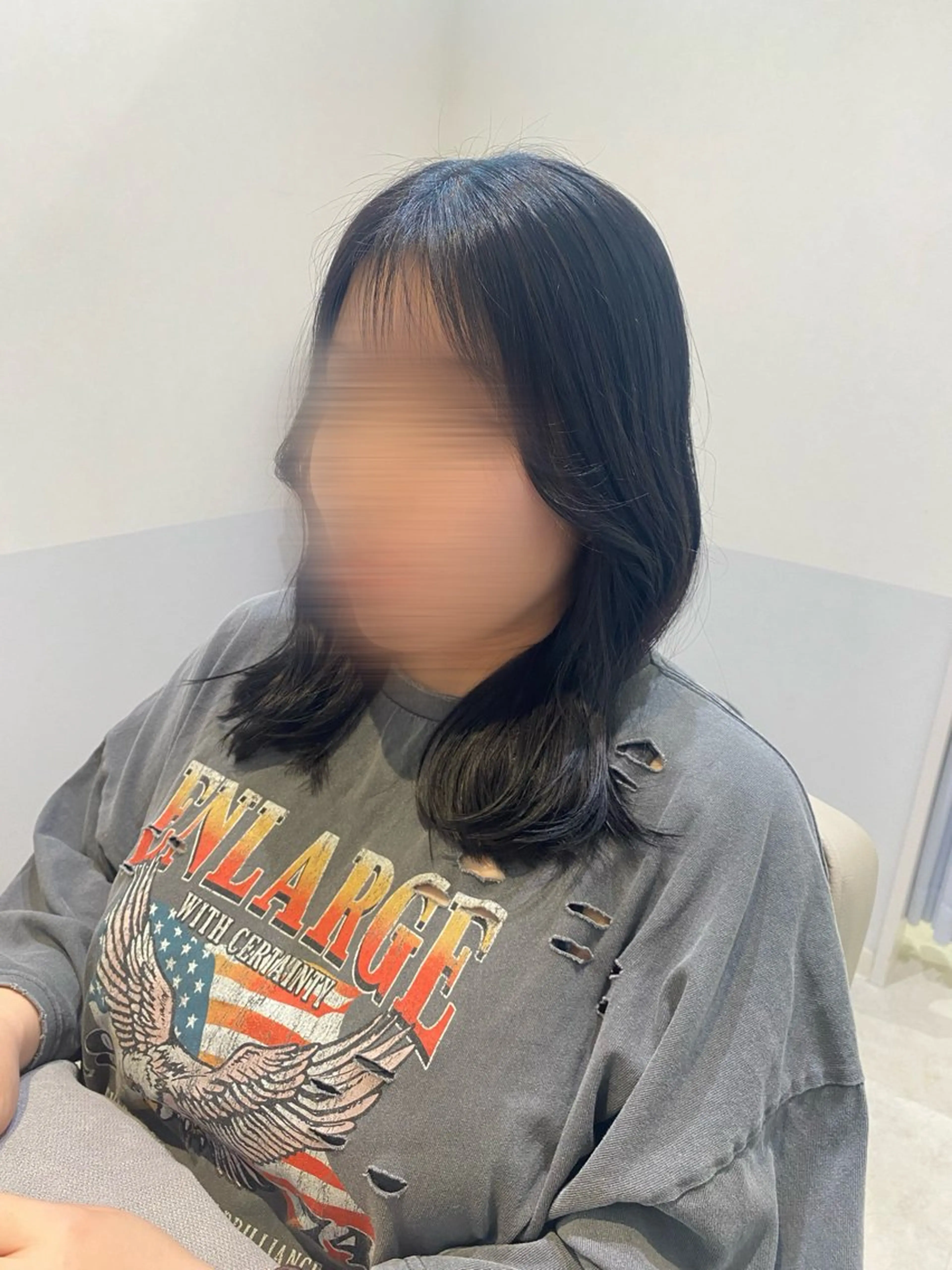 ミディアム カラー 黒髪 グレーブラック くびれヘア カット ヘアカラー 韓国ヘア・カラー 🩵SHIZUKUのヘアスタイル