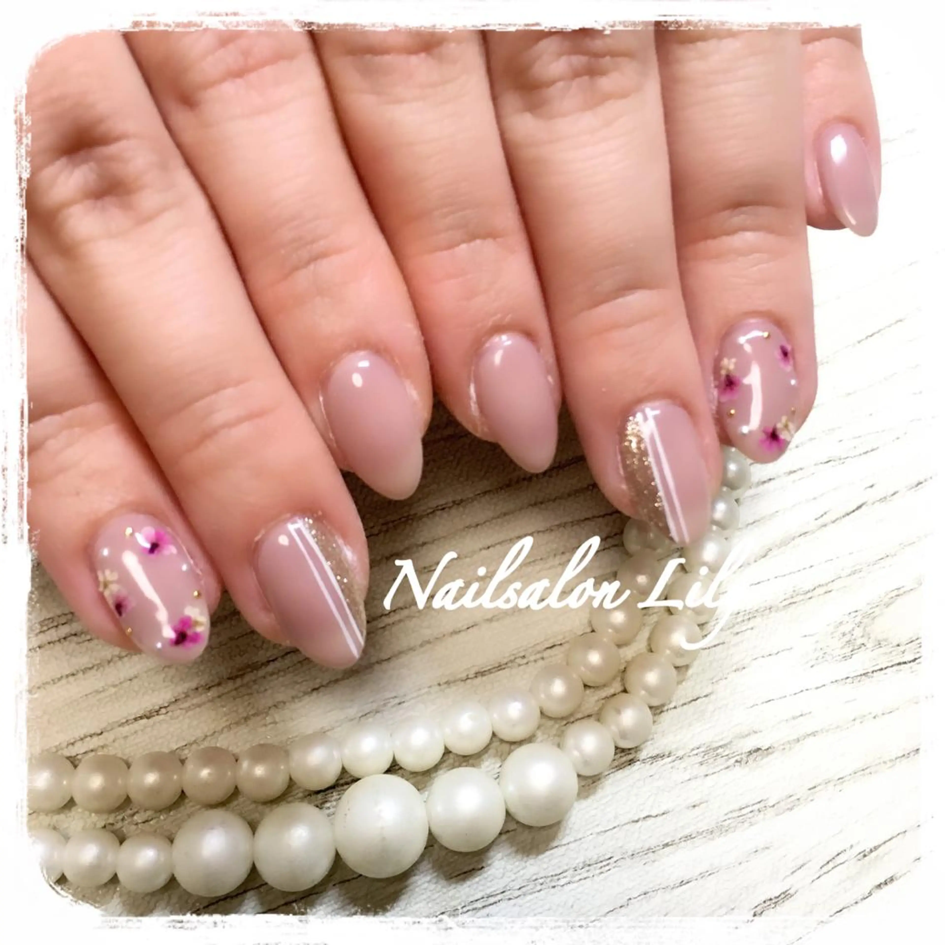 ネイル ハンドネイル Lily*nail 🌻Mii🌻のネイルデザイン