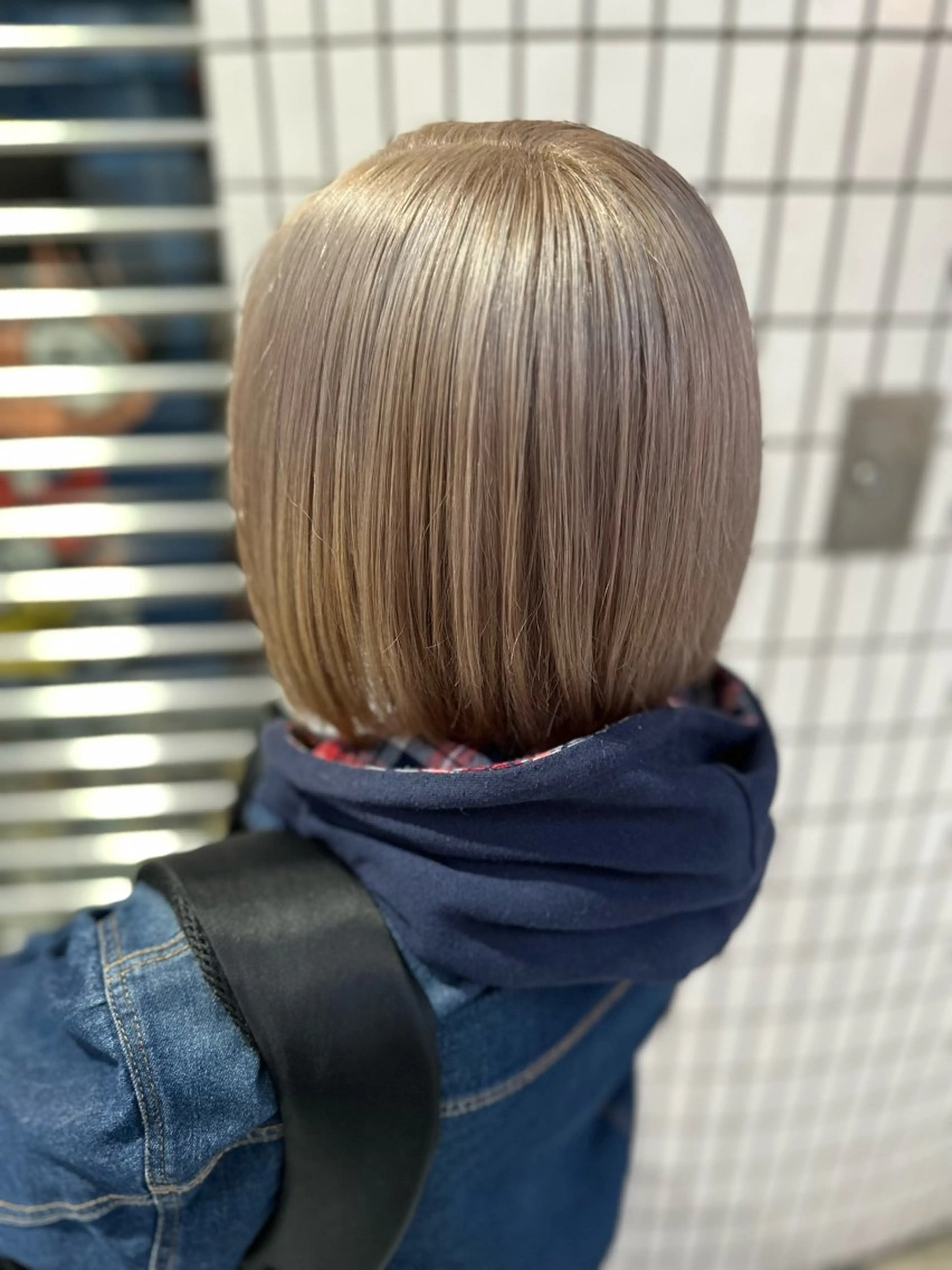 ショート カラー ベージュカラー ブリーチ 透明感カラー ホワイトベージュ 髪質改善・艶カラー HIROTOのヘアスタイル