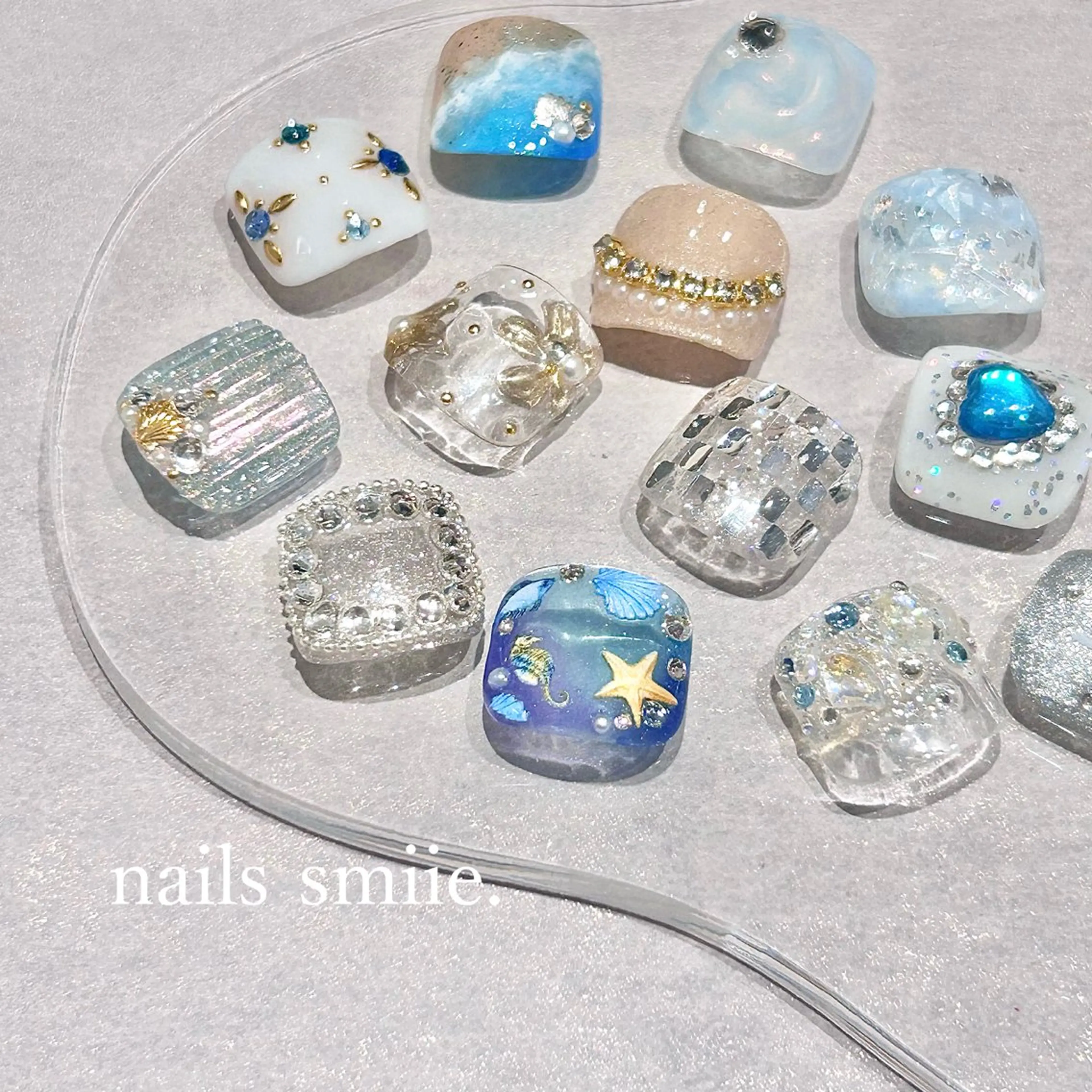 ネイル フットネイル nails smiie.のネイルデザイン