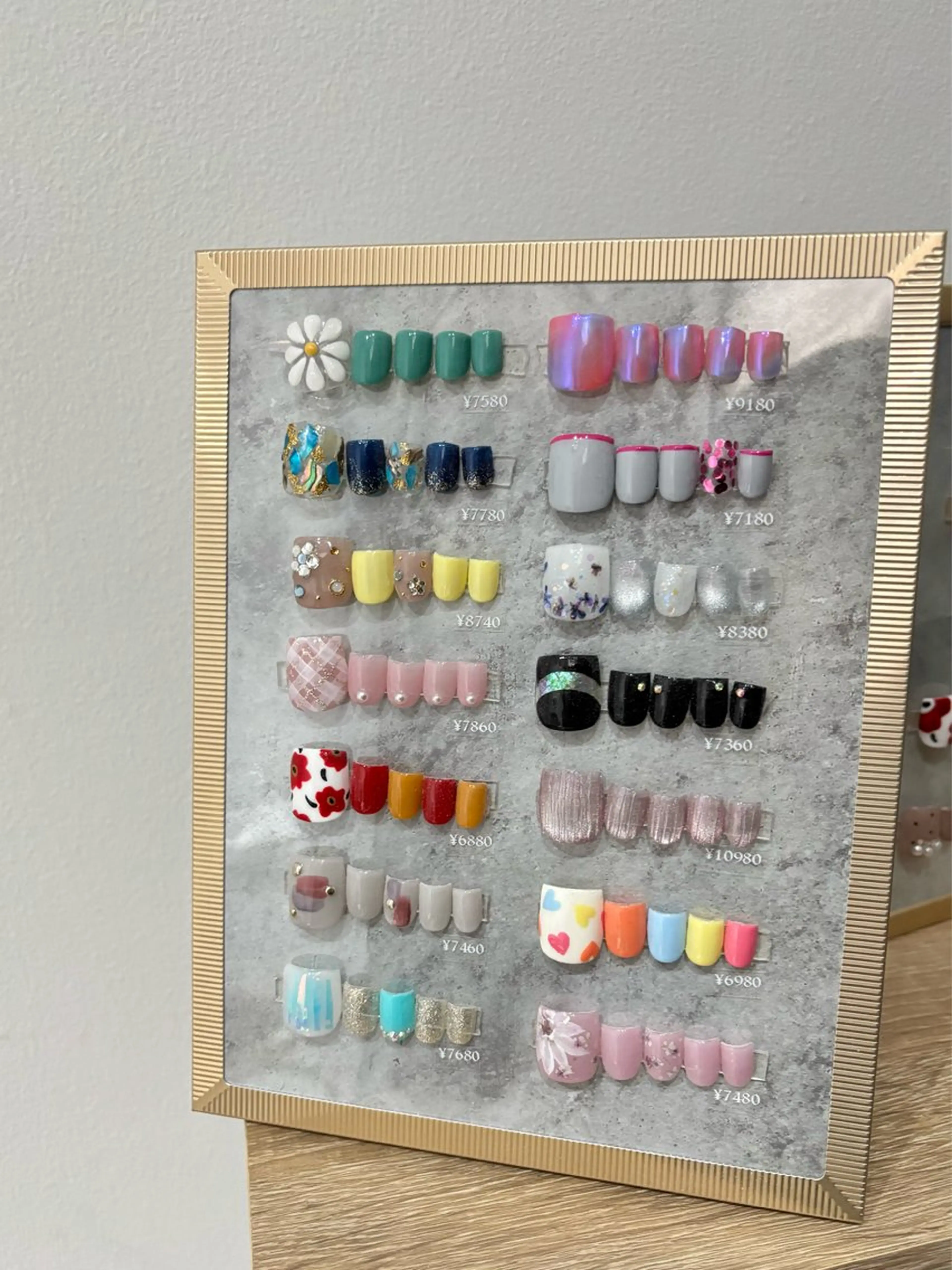 ネイル フットネイル ワンカラーネイル フットネイル N.design mineのネイルデザイン