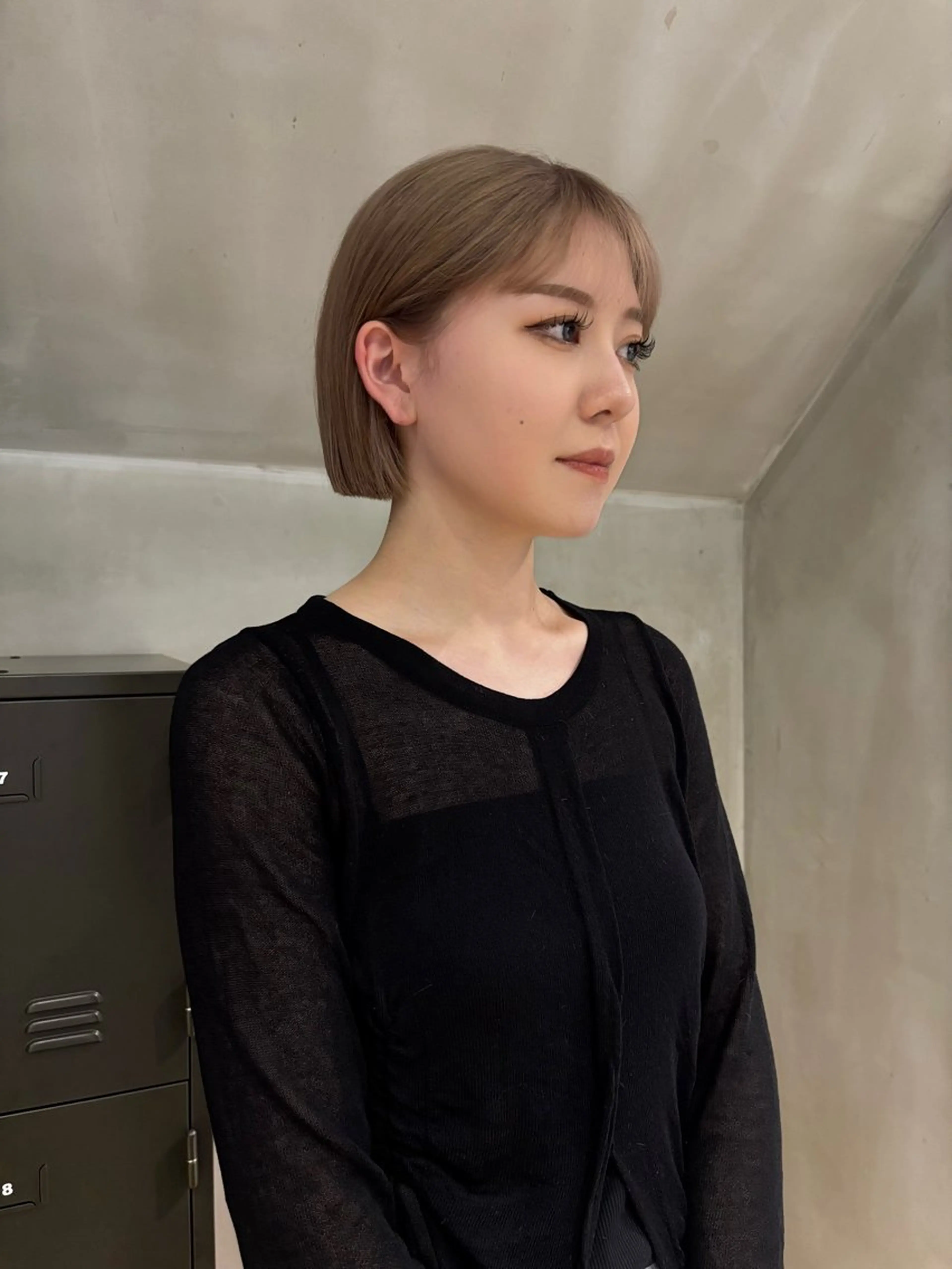 ショート カラー ハイトーンカラー Nikiita/ shionのヘアスタイル