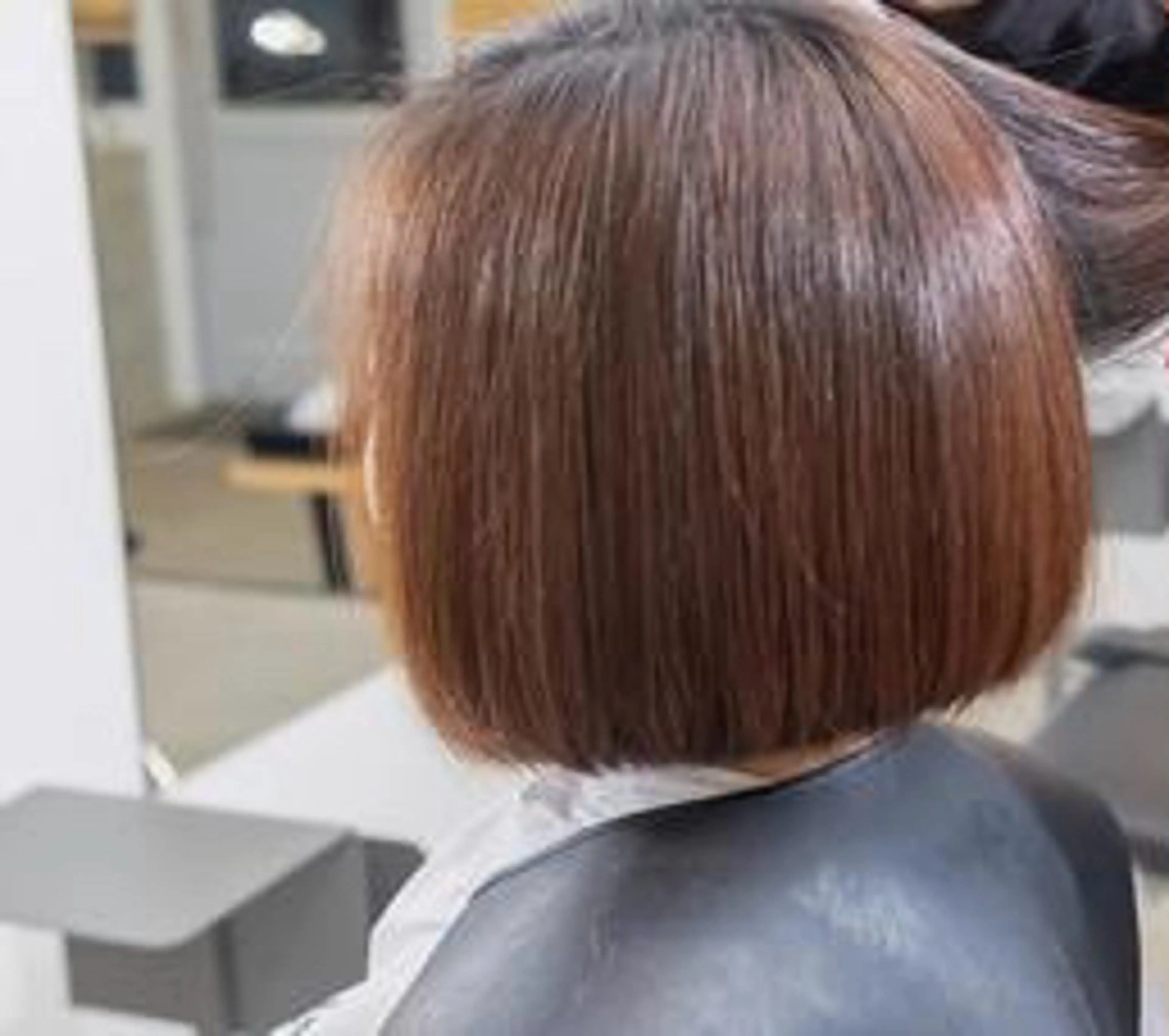 セミロング HORI 　tのヘアスタイル