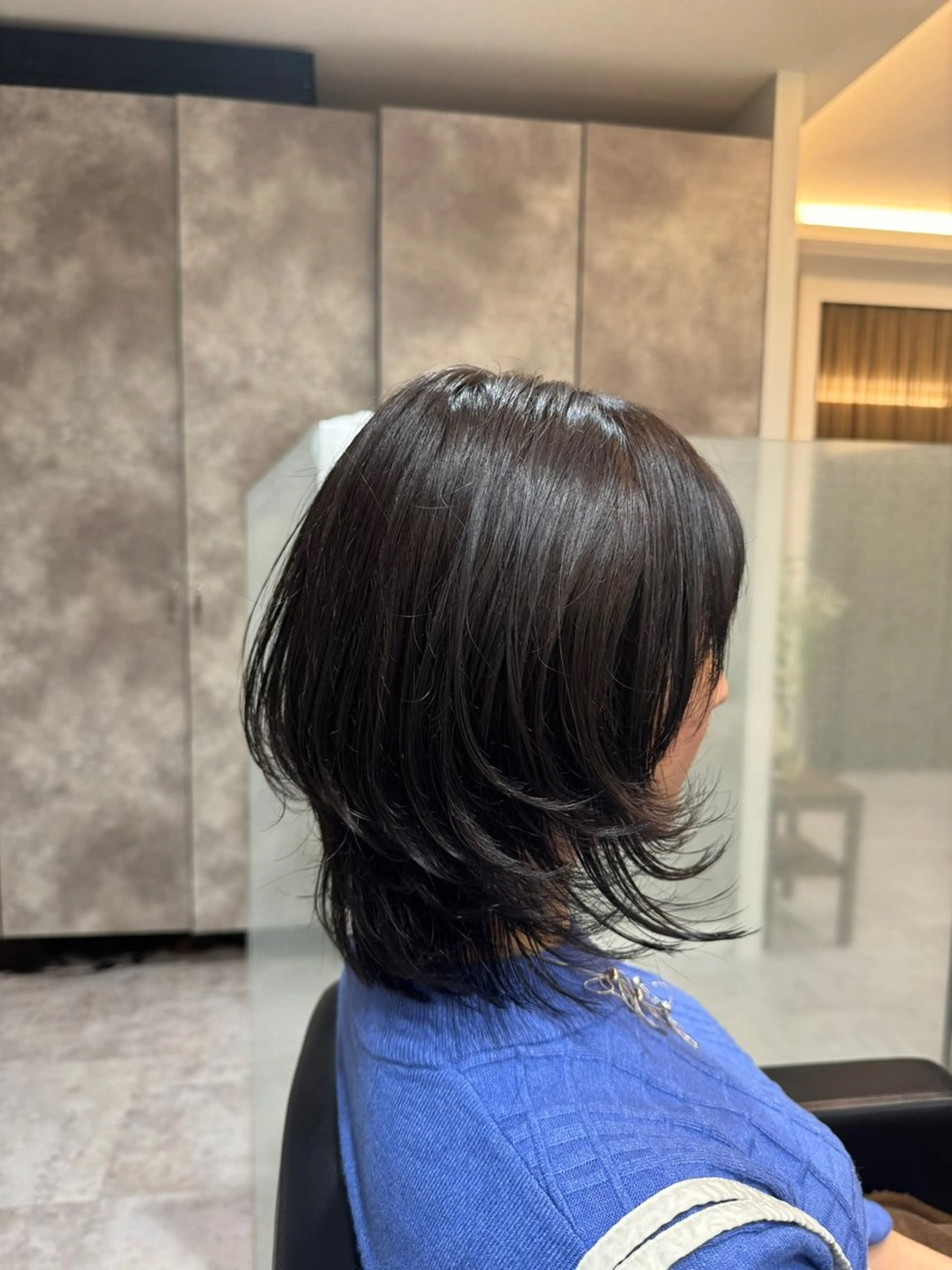 ミディアム レイヤーカット ウルフカット 北川 栞菜のヘアスタイル