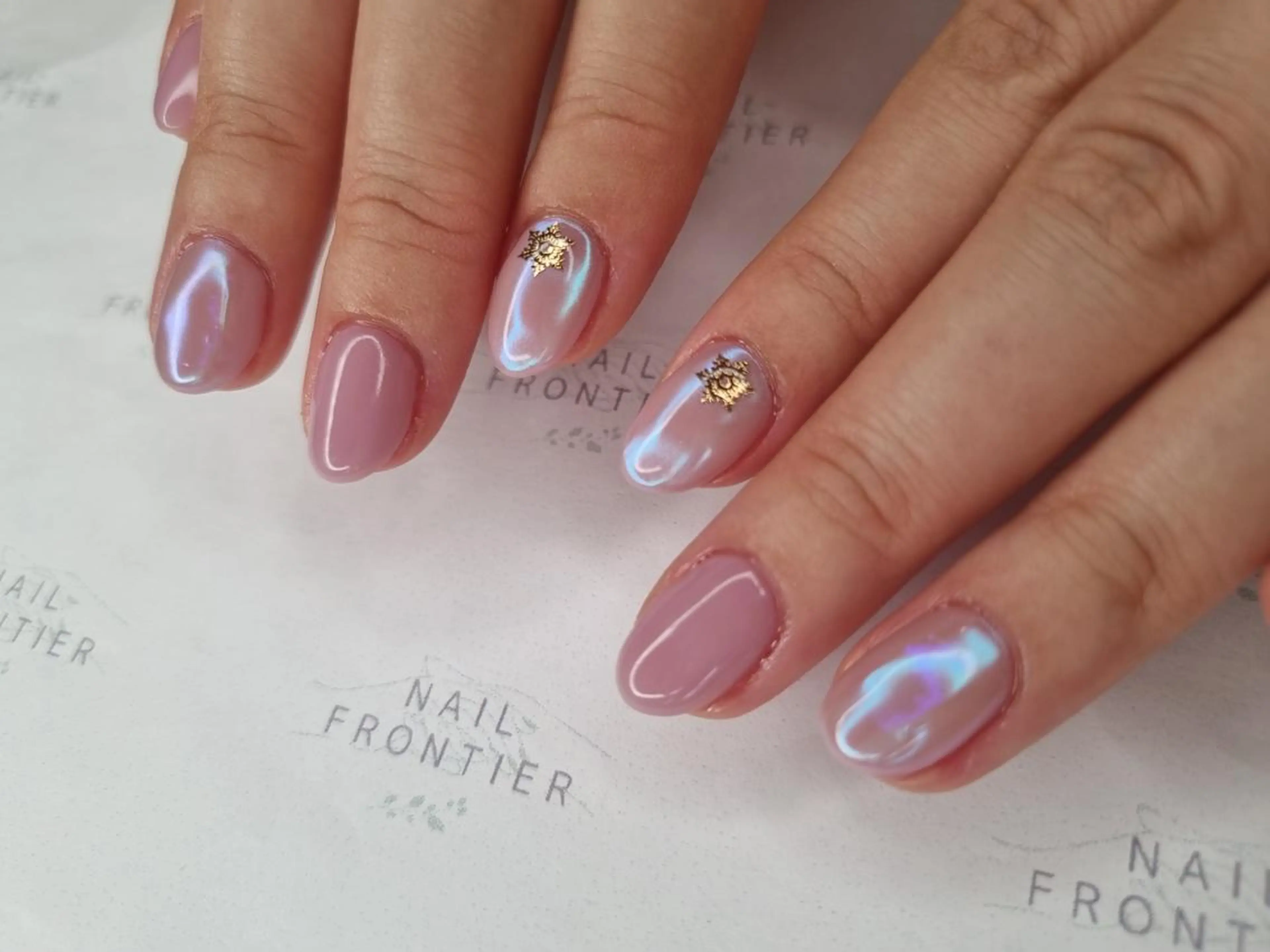 ネイル ジェルネイル 氷ネイル・うるうるネイル ミラーネイル ワンカラーネイル パラジェル 吉祥寺🌟 ネイルフロンティアのネイルデザイン