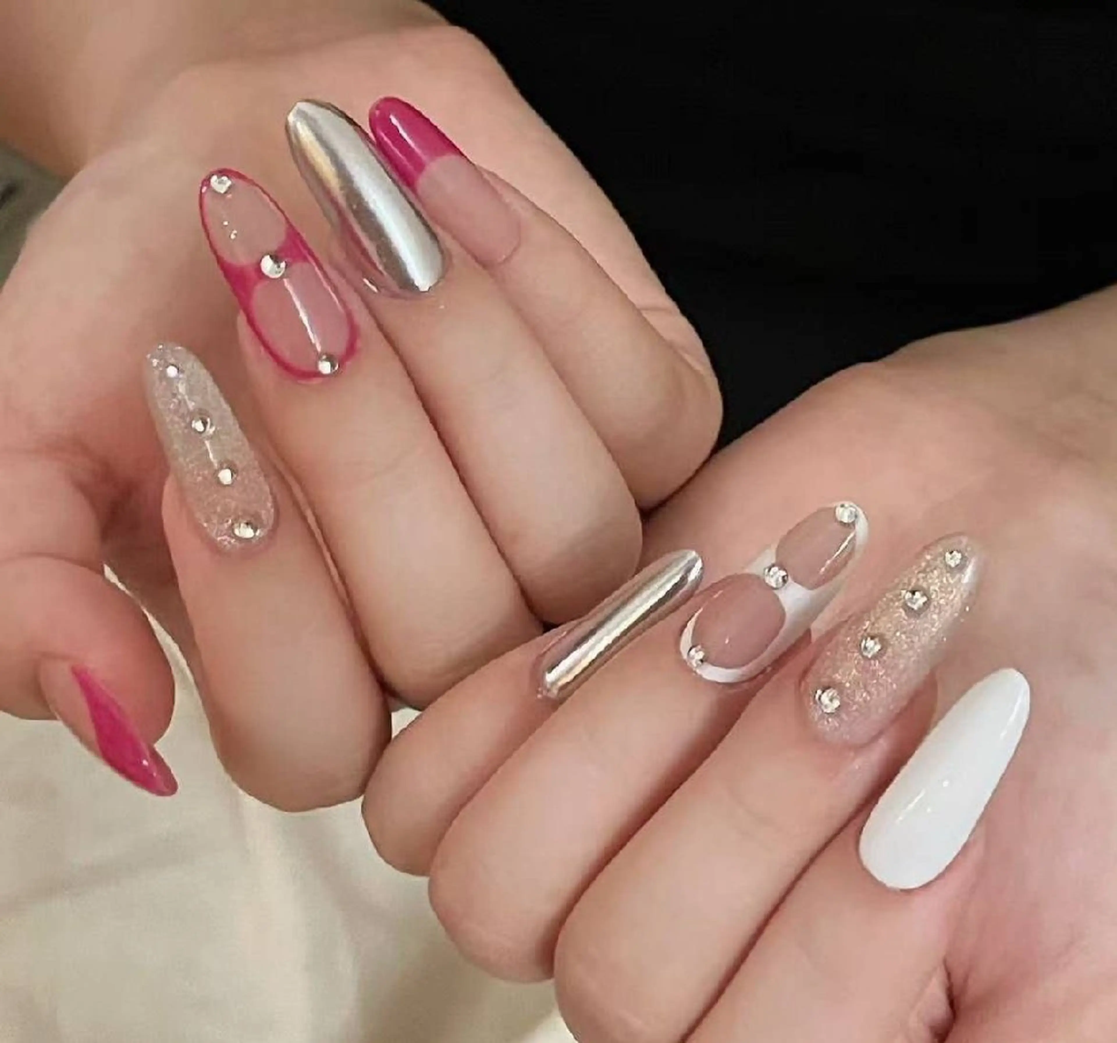 ネイル オーロラネイル フラワーネイル フットネイル フレンチネイル ジェルネイル ハンドネイル Oomiya 服部のネイルデザイン