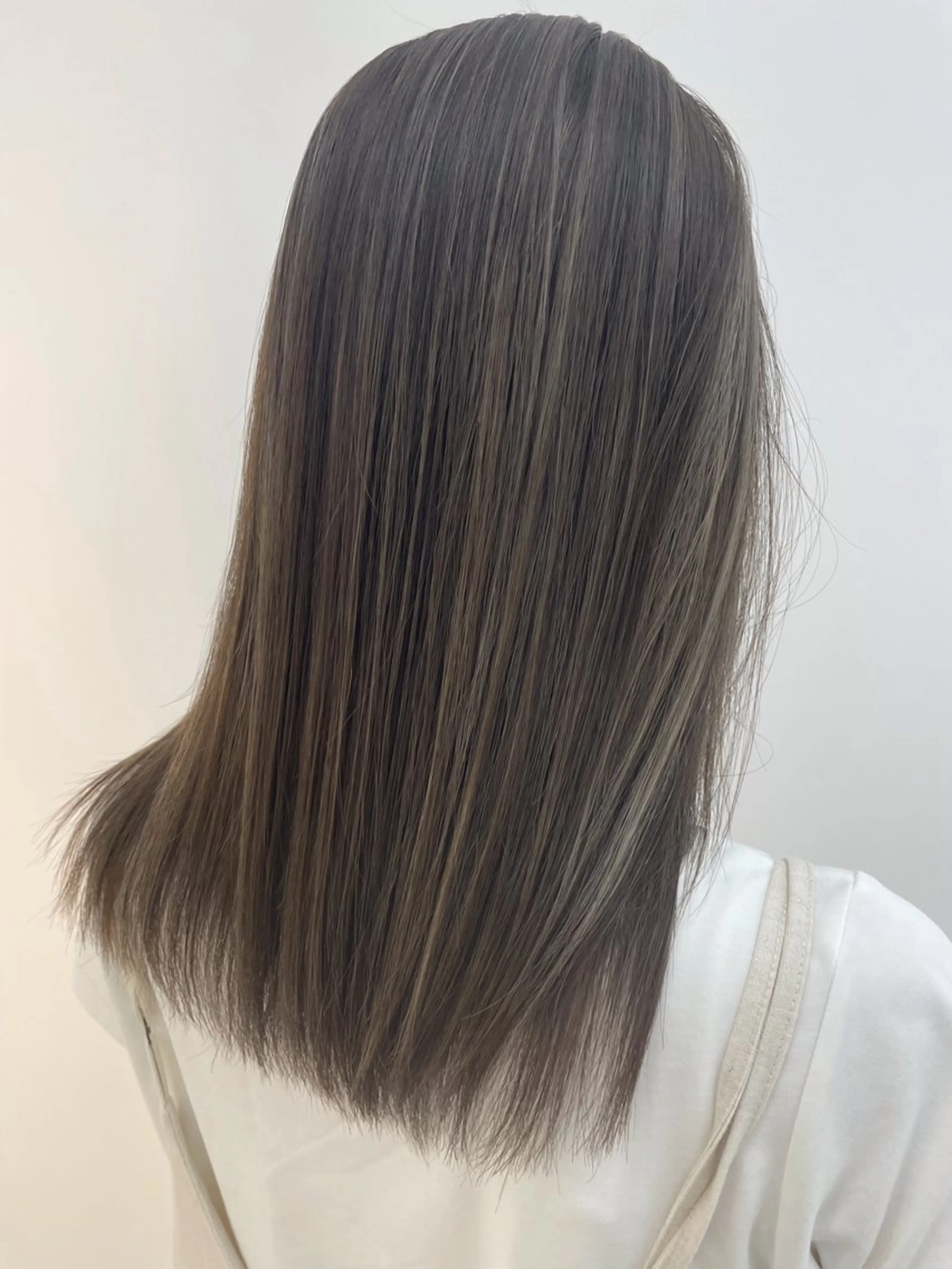 ミディアム カット ヘアカラー トリートメント 天王寺の美容師 わだひろしのヘアスタイル