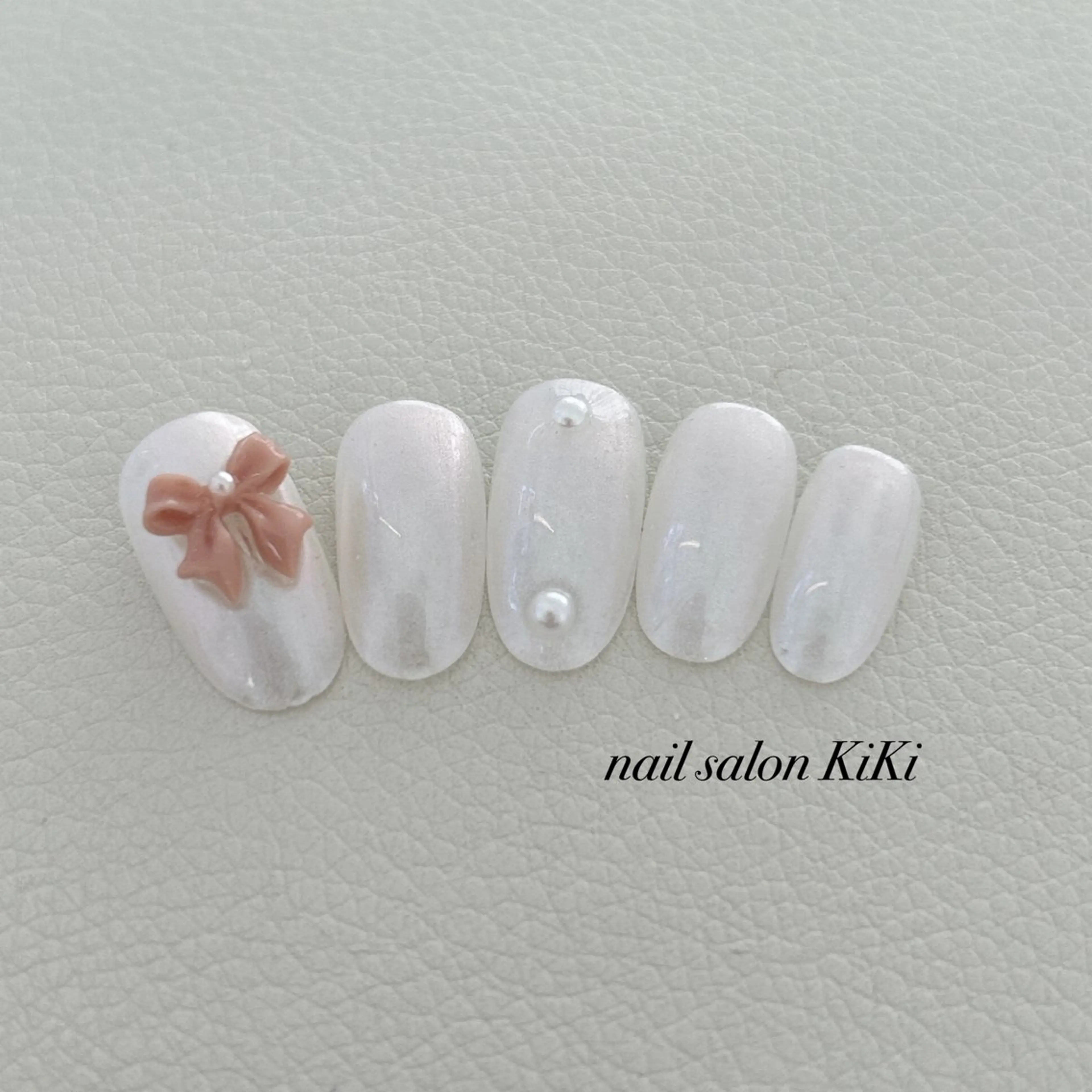 ネイル リボン K. KiKiのネイルデザイン