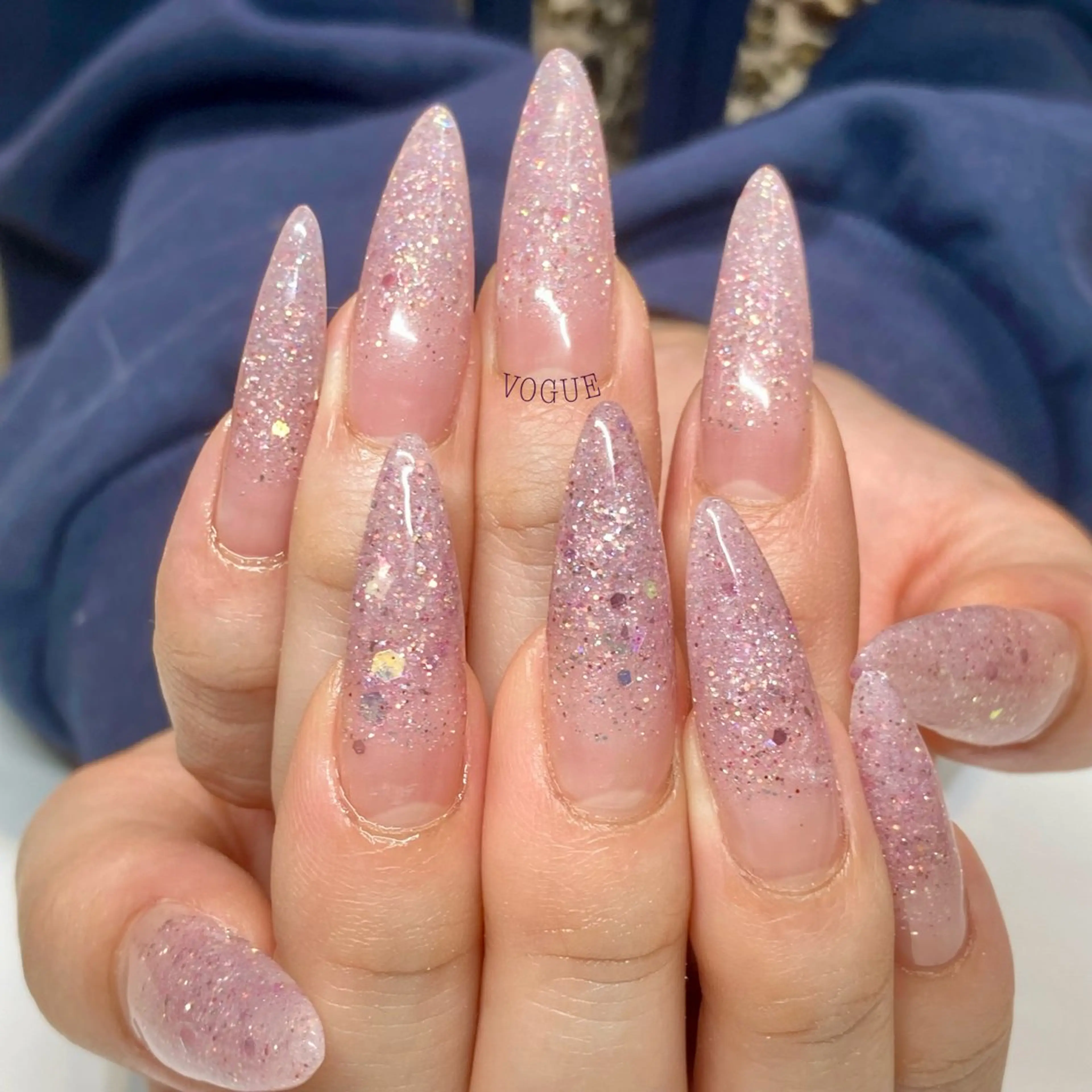 ネイル ハンドネイル VOGUE ×SWANのネイルデザイン