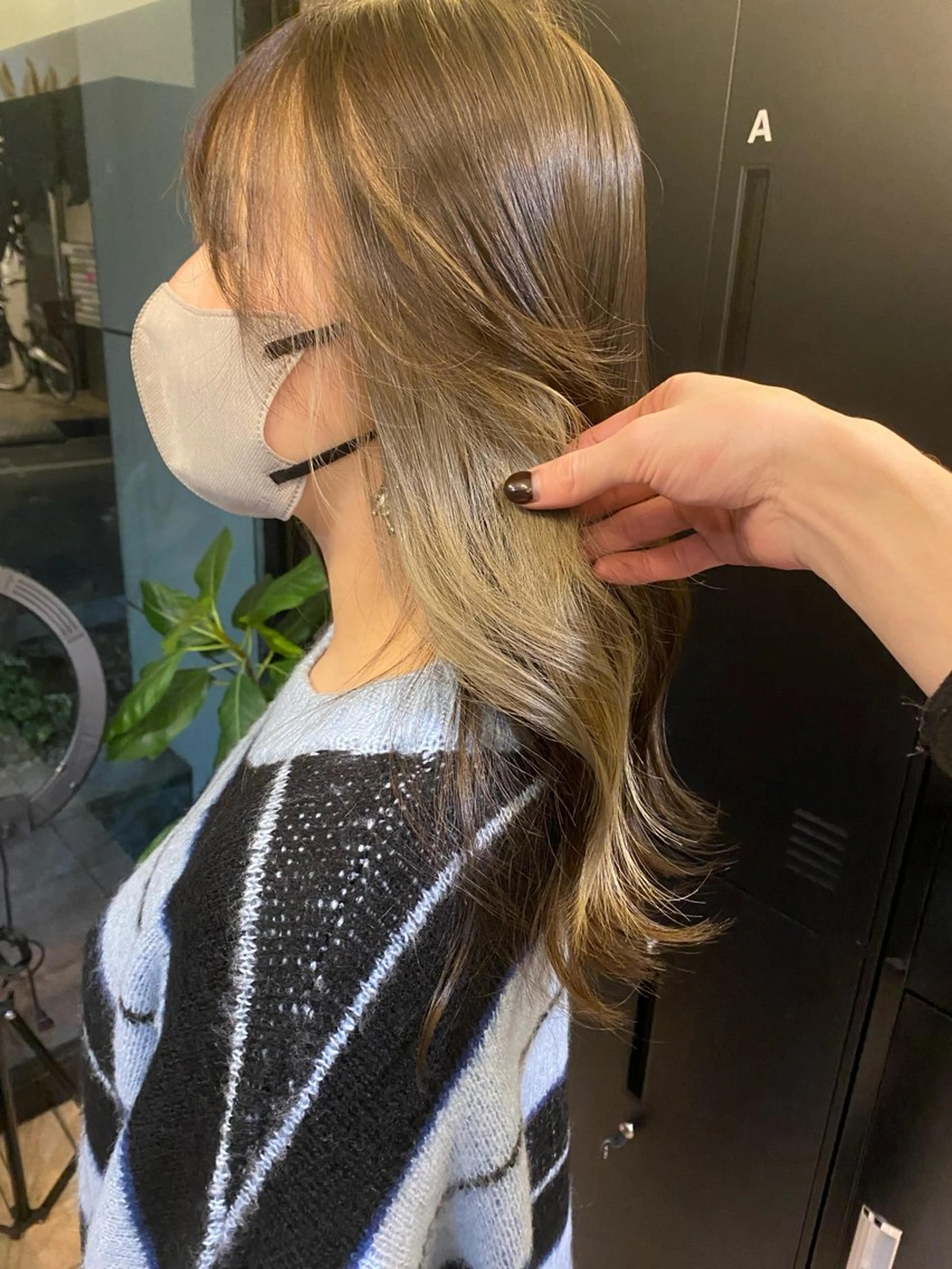 セミロング ヘアカラー 西田辺/ タカスナオヤのヘアスタイル