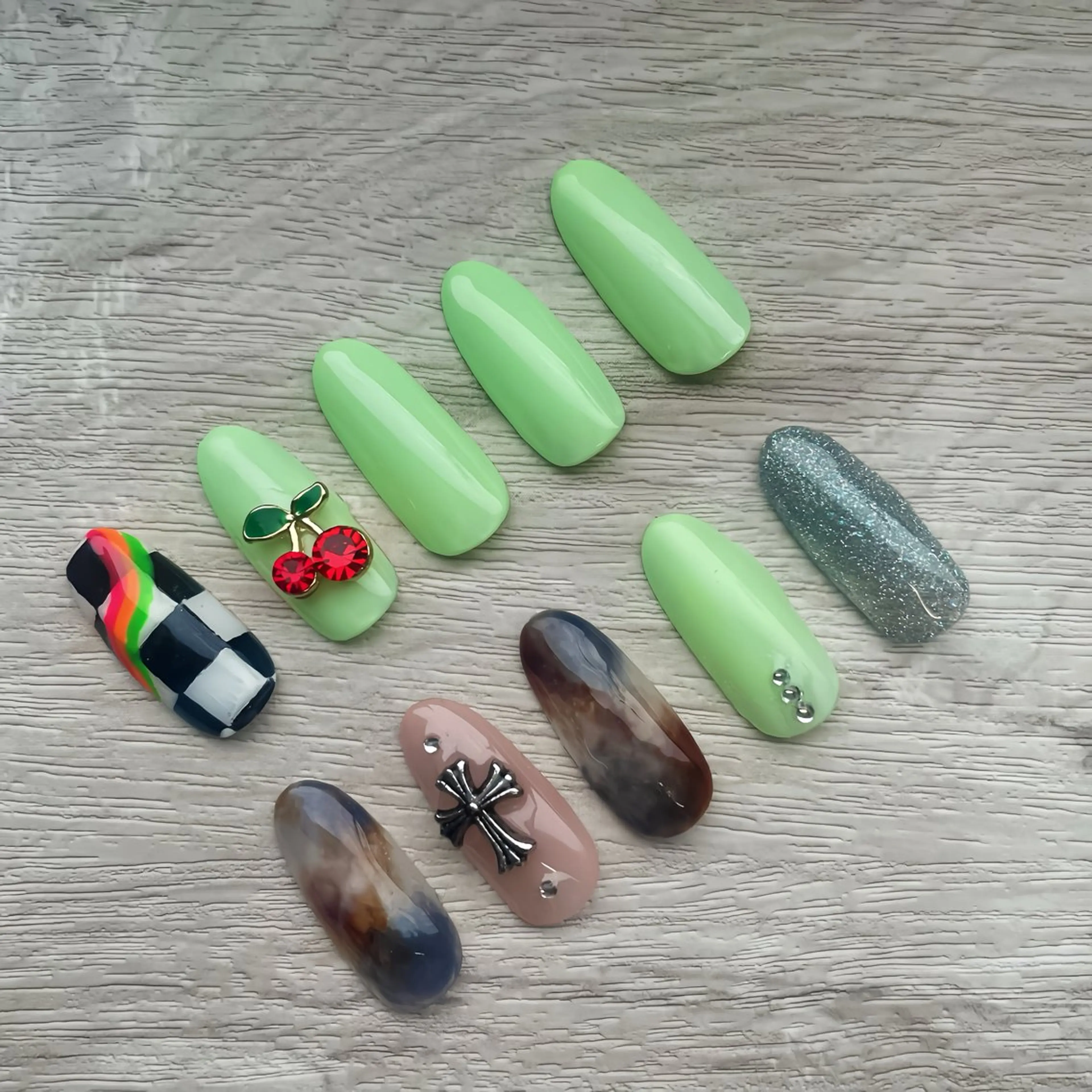 ネイル Hi!Nails /Shizuka☺︎のネイルデザイン