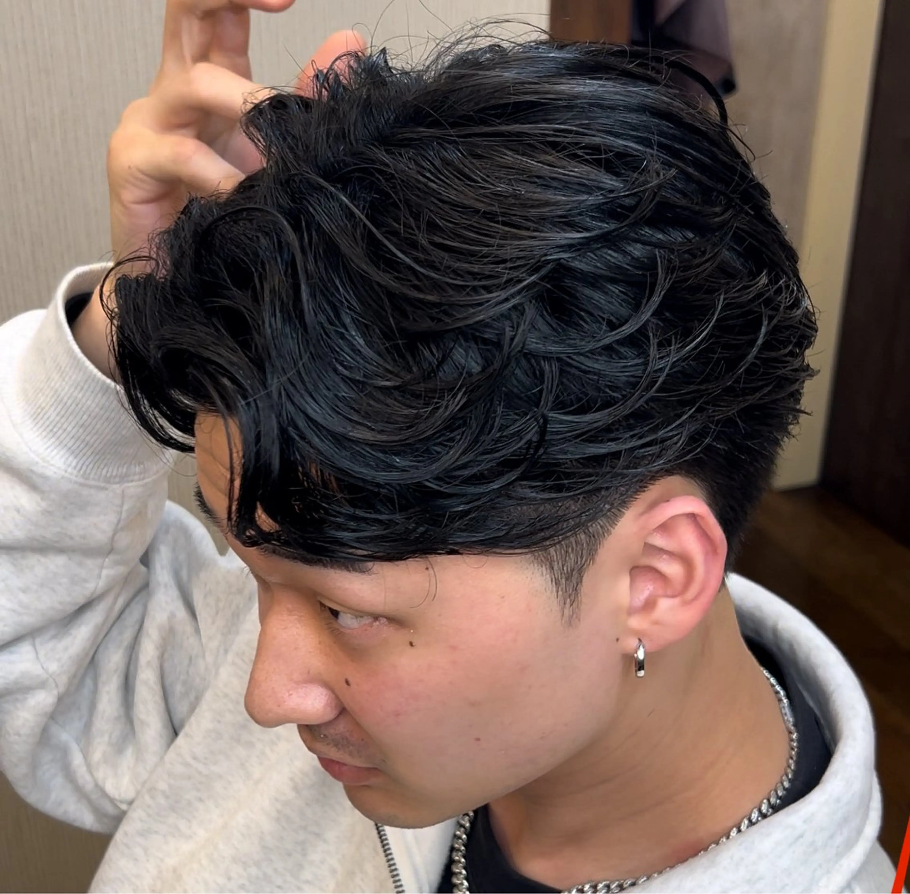 ミディアム ミディアムパーマ 甲田 恵也のヘアスタイル