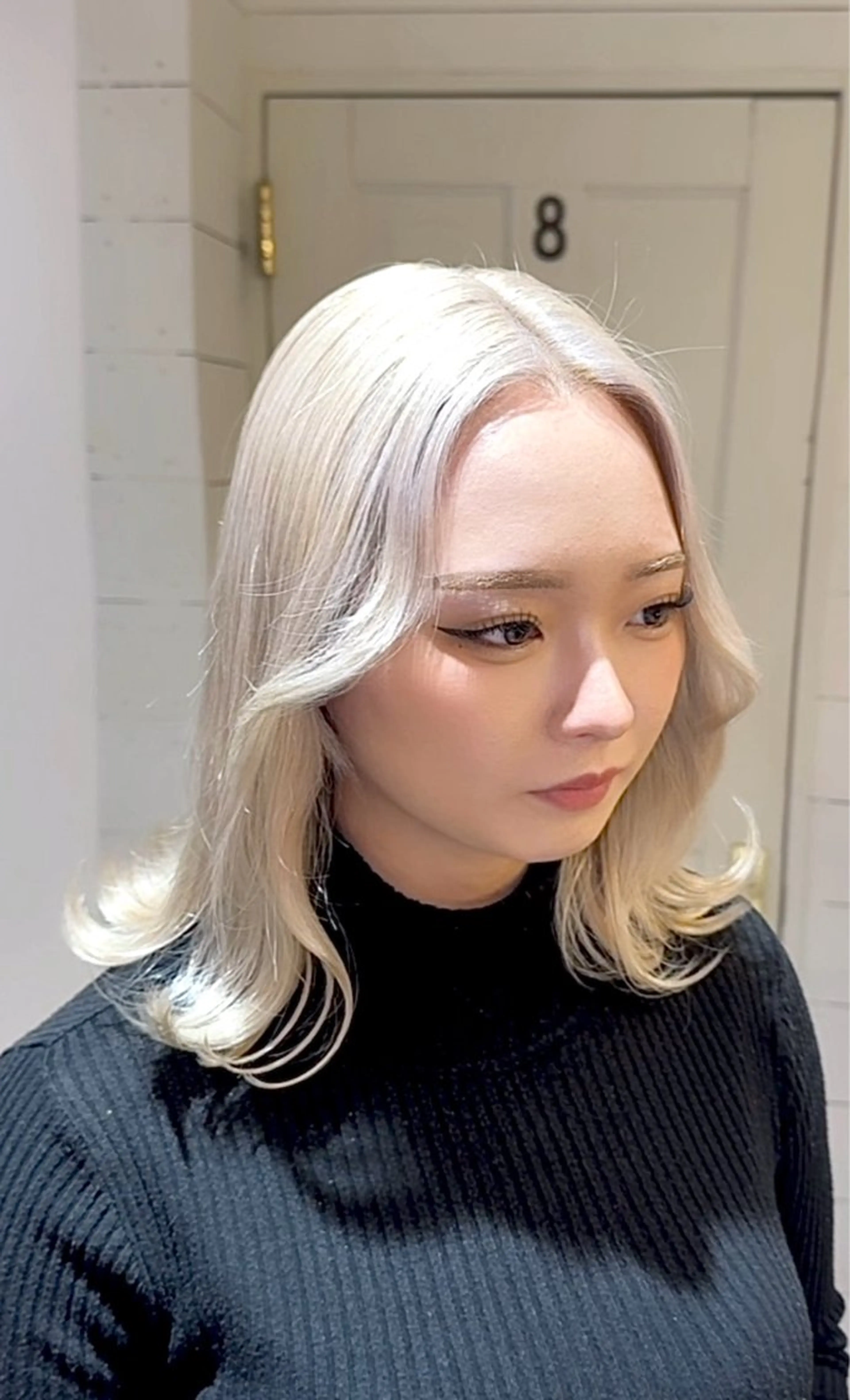 明るくしたい方✨️トリプルカラー➕トリートメント(ブリーチ2回)¥12.980-の写真