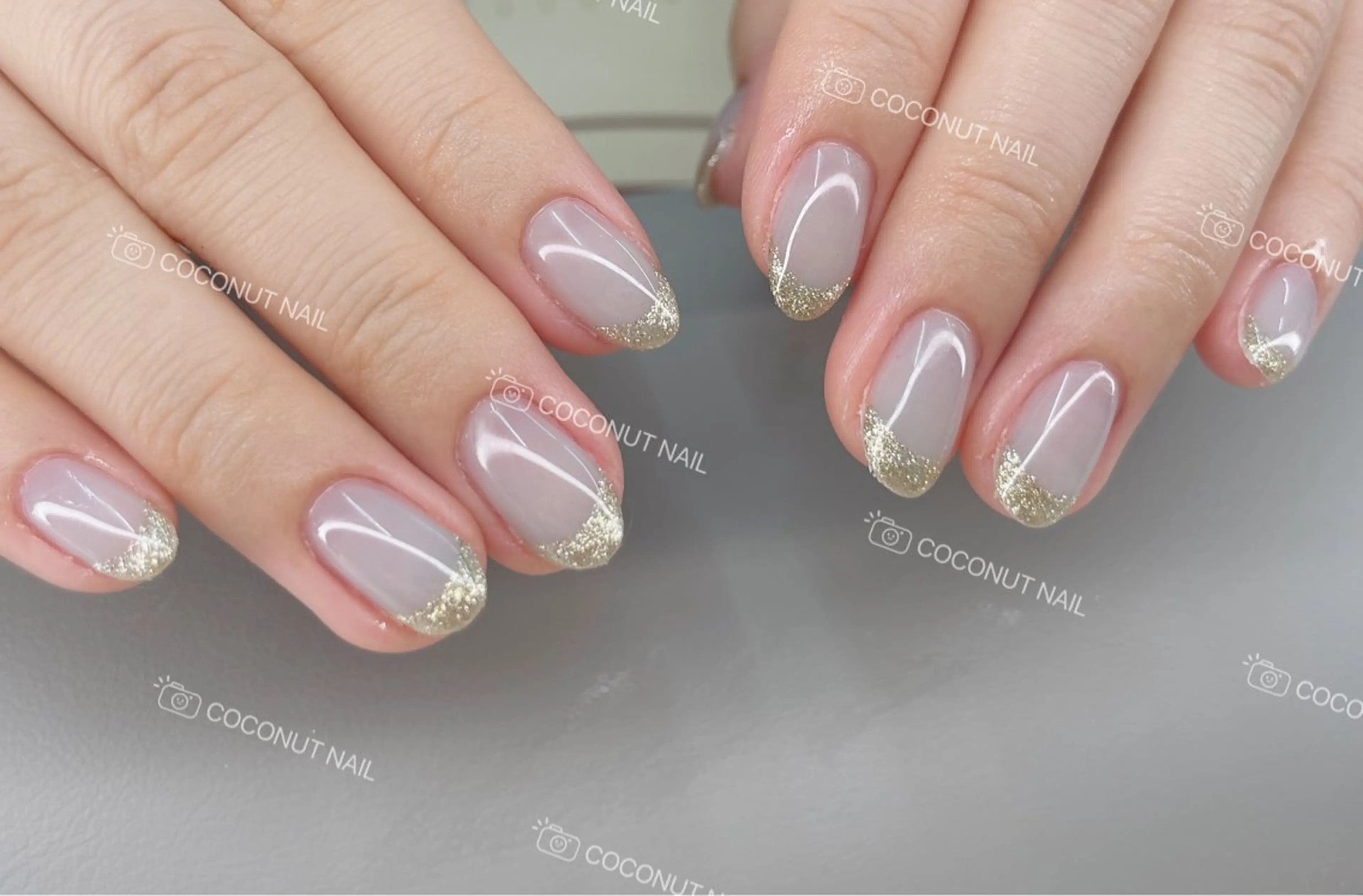 ネイル フレンチネイル ハンドネイル 神田 ココナッツのネイルデザイン